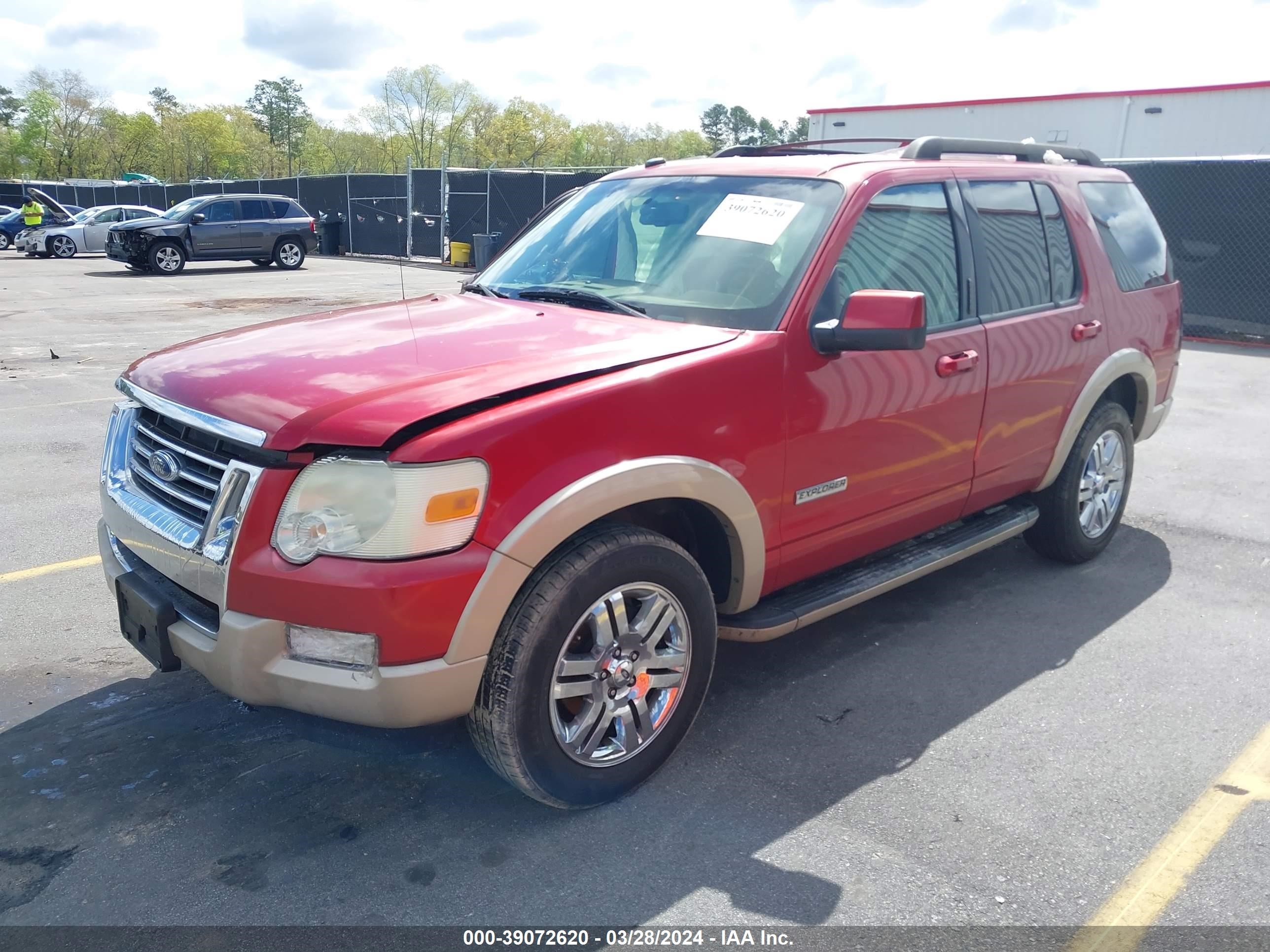 Photo 1 VIN: 1FMEU63E38UA42746 - FORD EXPLORER 