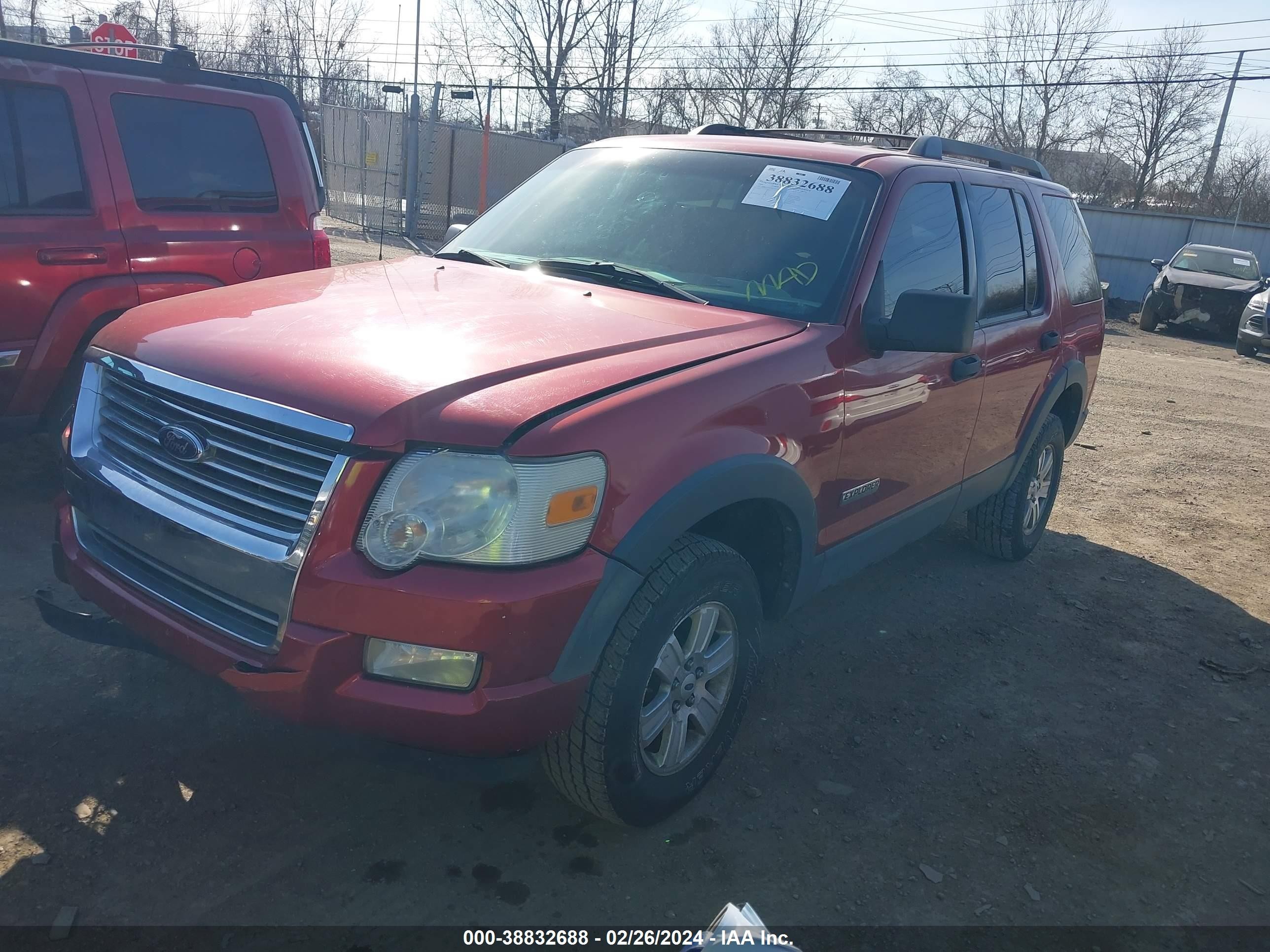 Photo 1 VIN: 1FMEU63E56UA13246 - FORD EXPLORER 