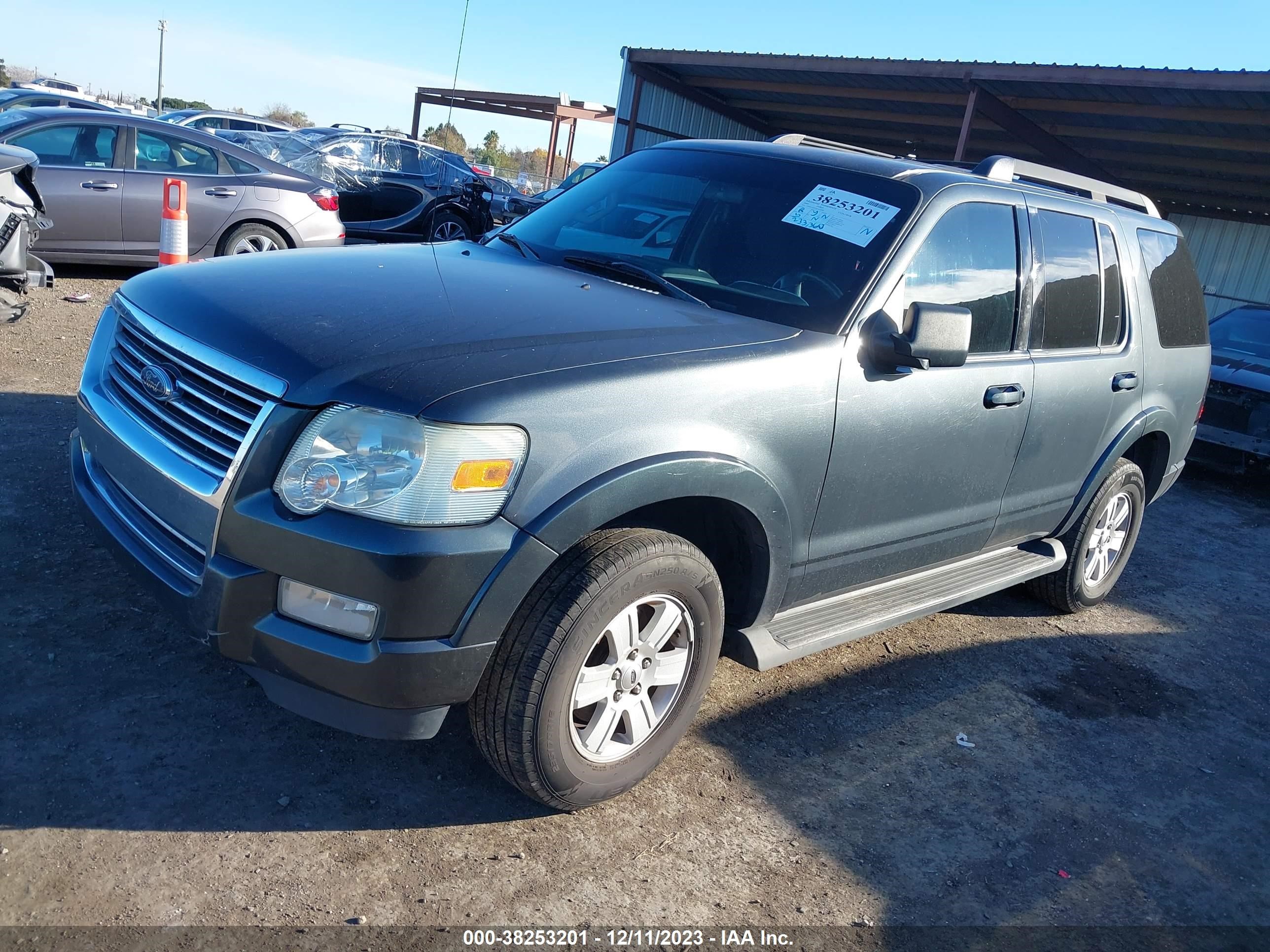 Photo 1 VIN: 1FMEU63E59UA43920 - FORD EXPLORER 