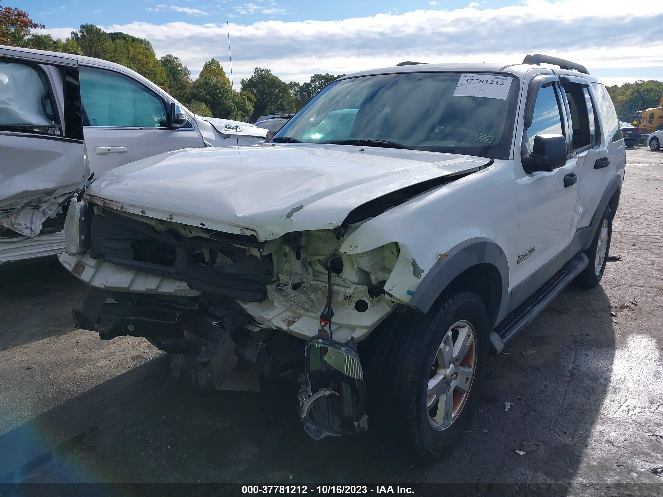 Photo 1 VIN: 1FMEU63E66UB12304 - FORD EXPLORER 