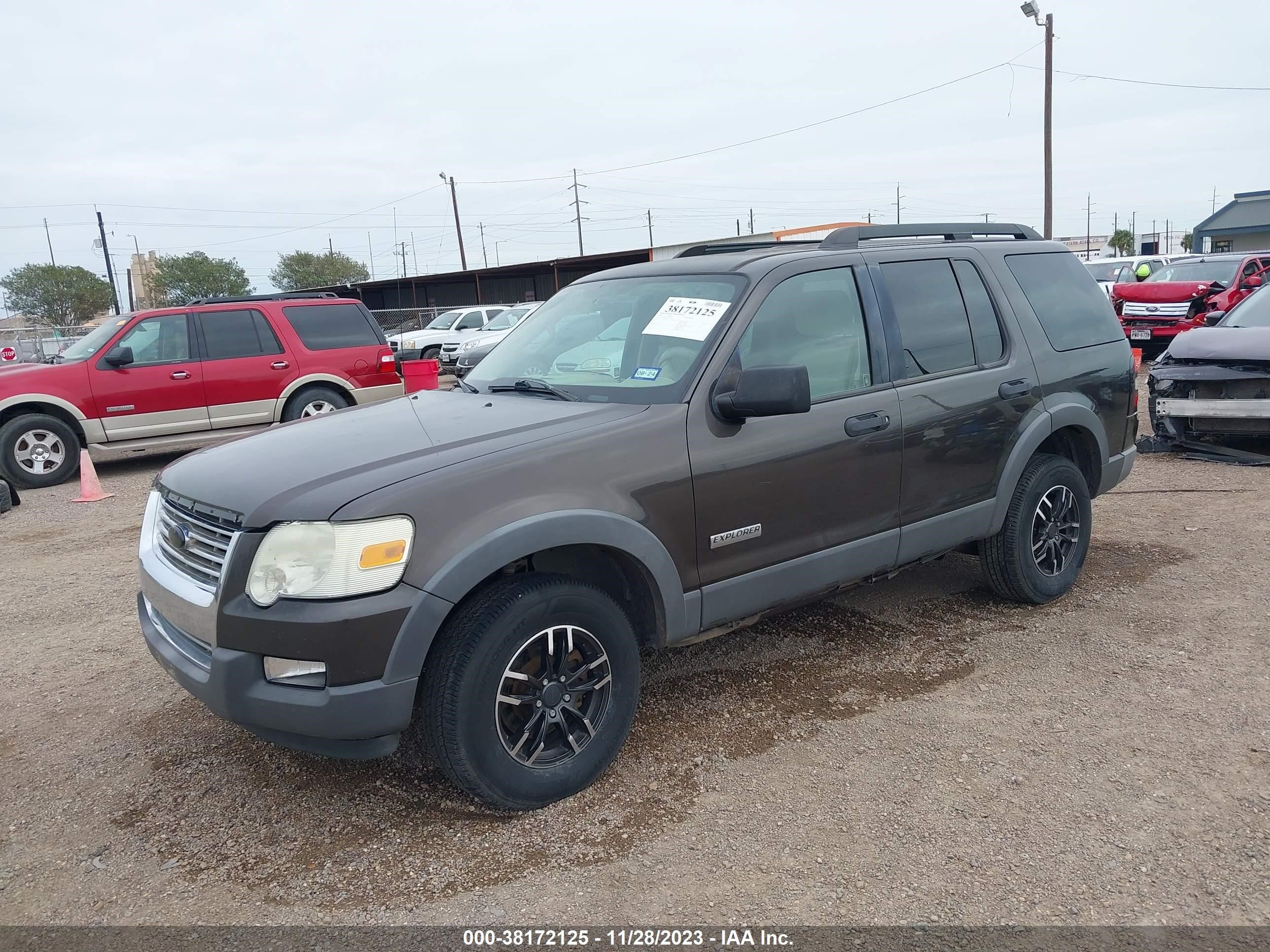 Photo 1 VIN: 1FMEU63E76UB23005 - FORD EXPLORER 