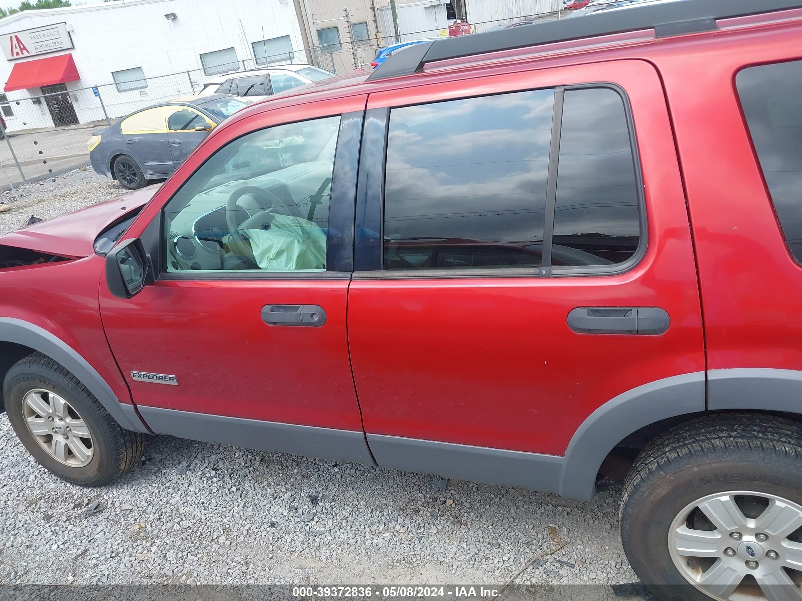 Photo 13 VIN: 1FMEU63E86UB17441 - FORD EXPLORER 