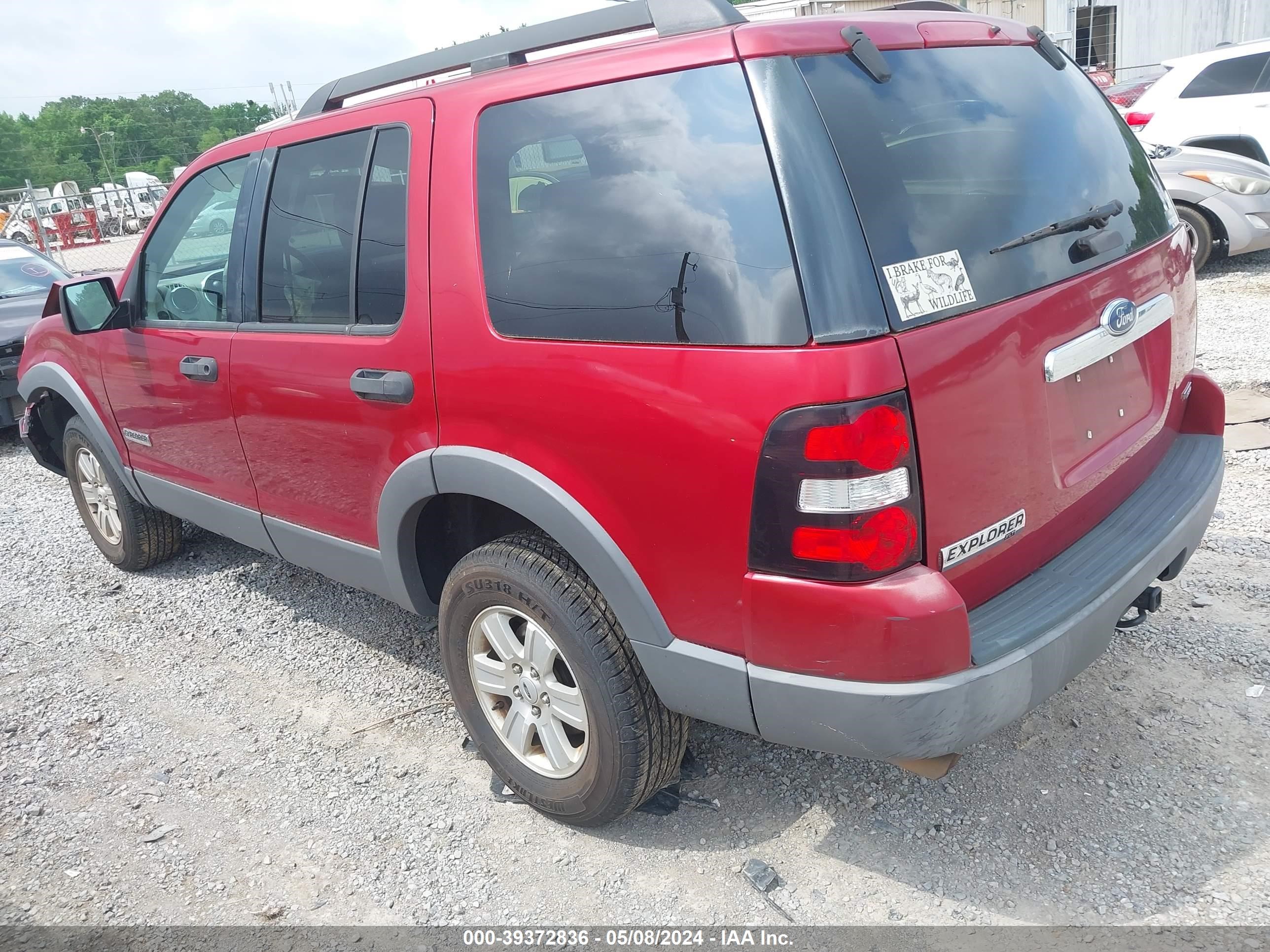 Photo 2 VIN: 1FMEU63E86UB17441 - FORD EXPLORER 