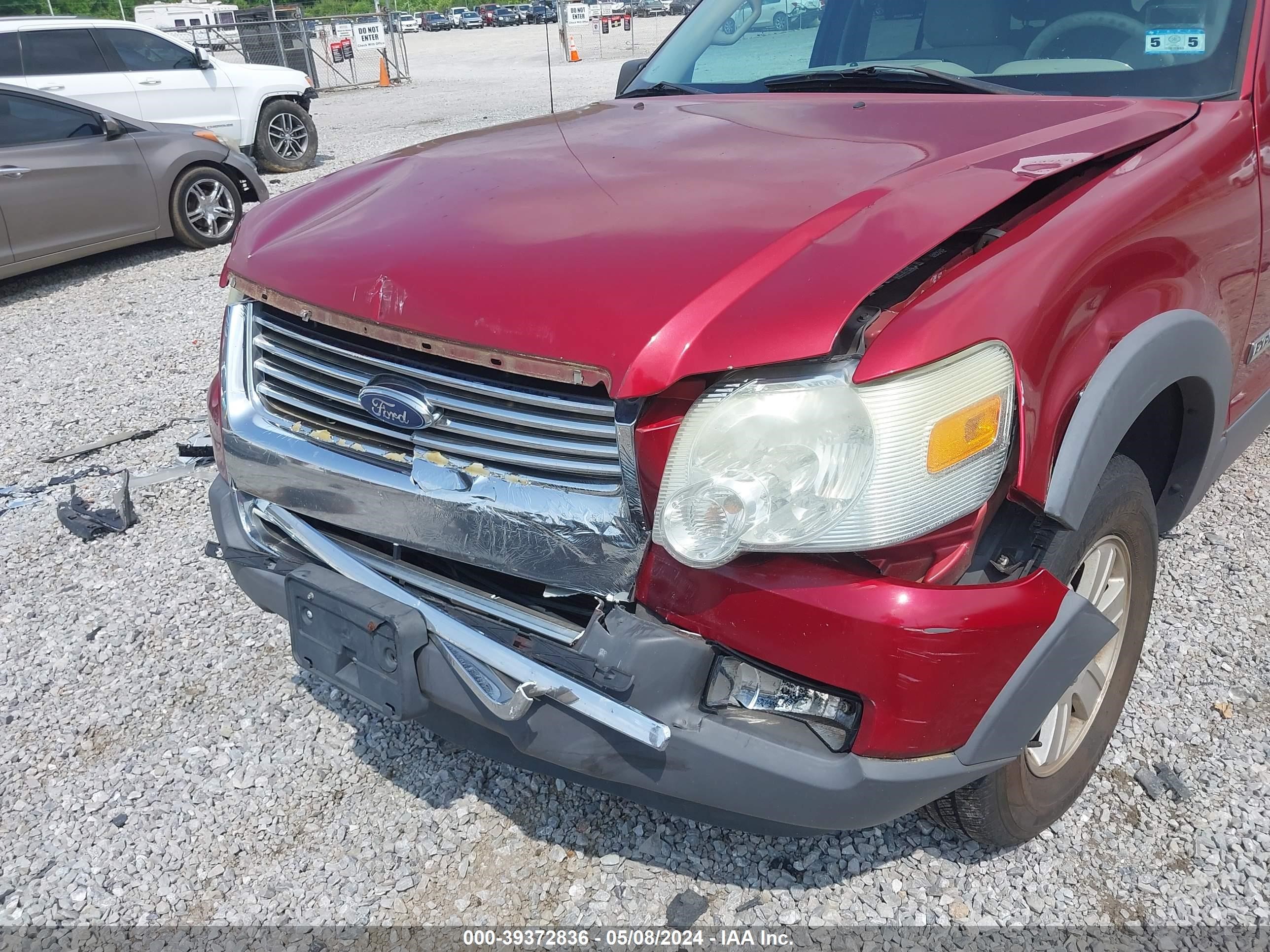 Photo 5 VIN: 1FMEU63E86UB17441 - FORD EXPLORER 