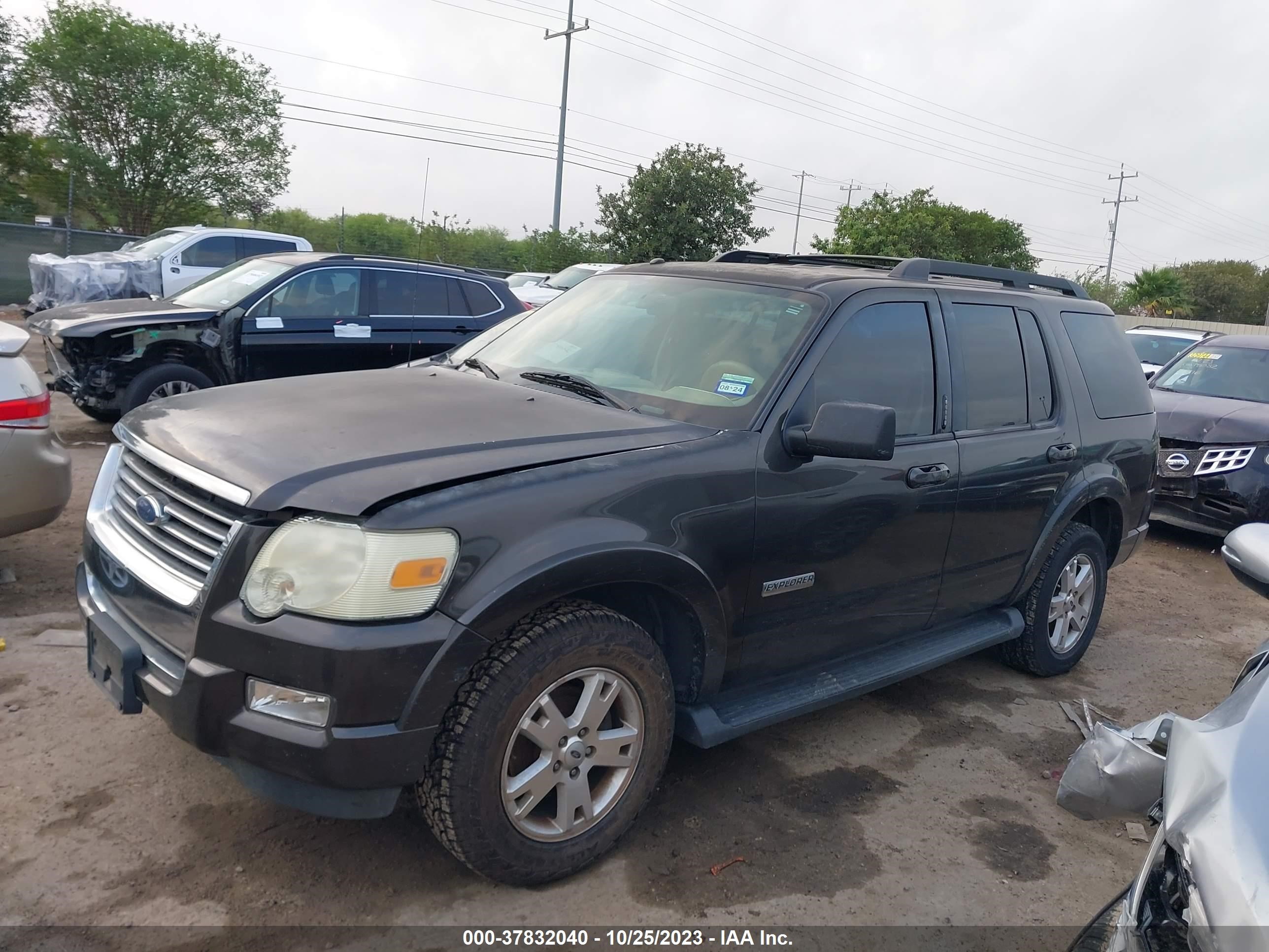 Photo 13 VIN: 1FMEU63E87UB43006 - FORD EXPLORER 