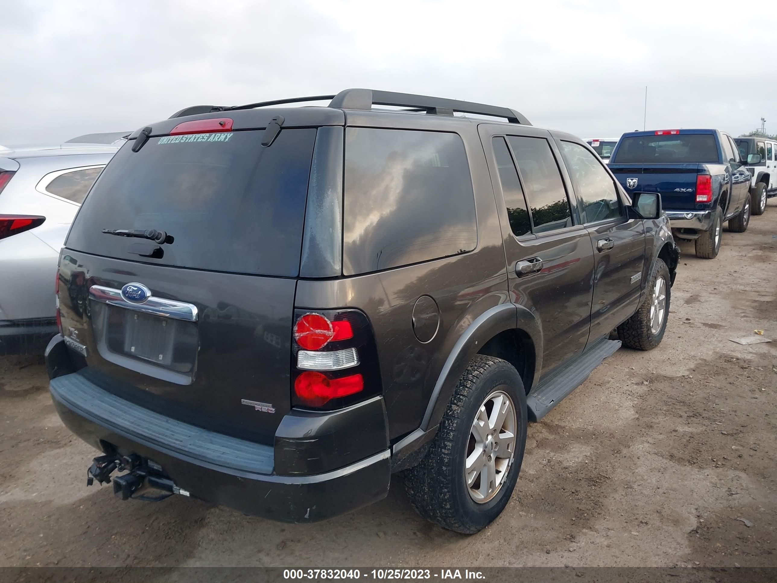 Photo 3 VIN: 1FMEU63E87UB43006 - FORD EXPLORER 