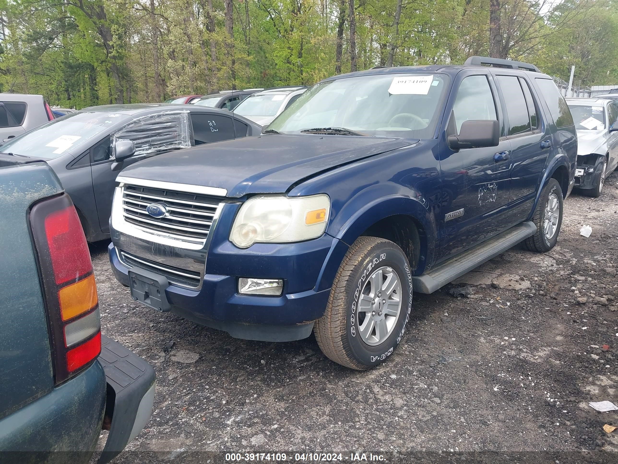 Photo 1 VIN: 1FMEU63E98UA94299 - FORD EXPLORER 