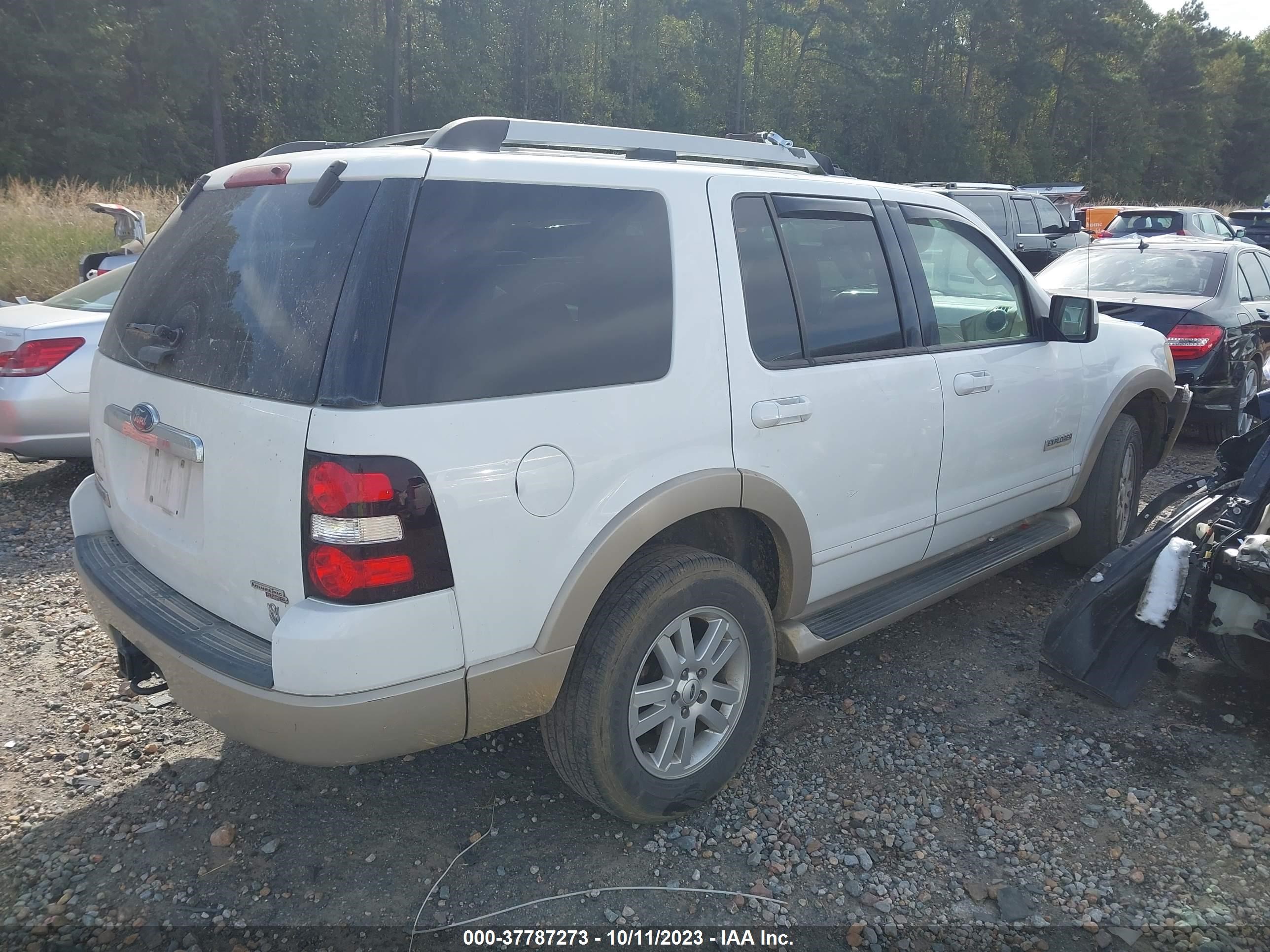 Photo 3 VIN: 1FMEU64836UB09773 - FORD EXPLORER 