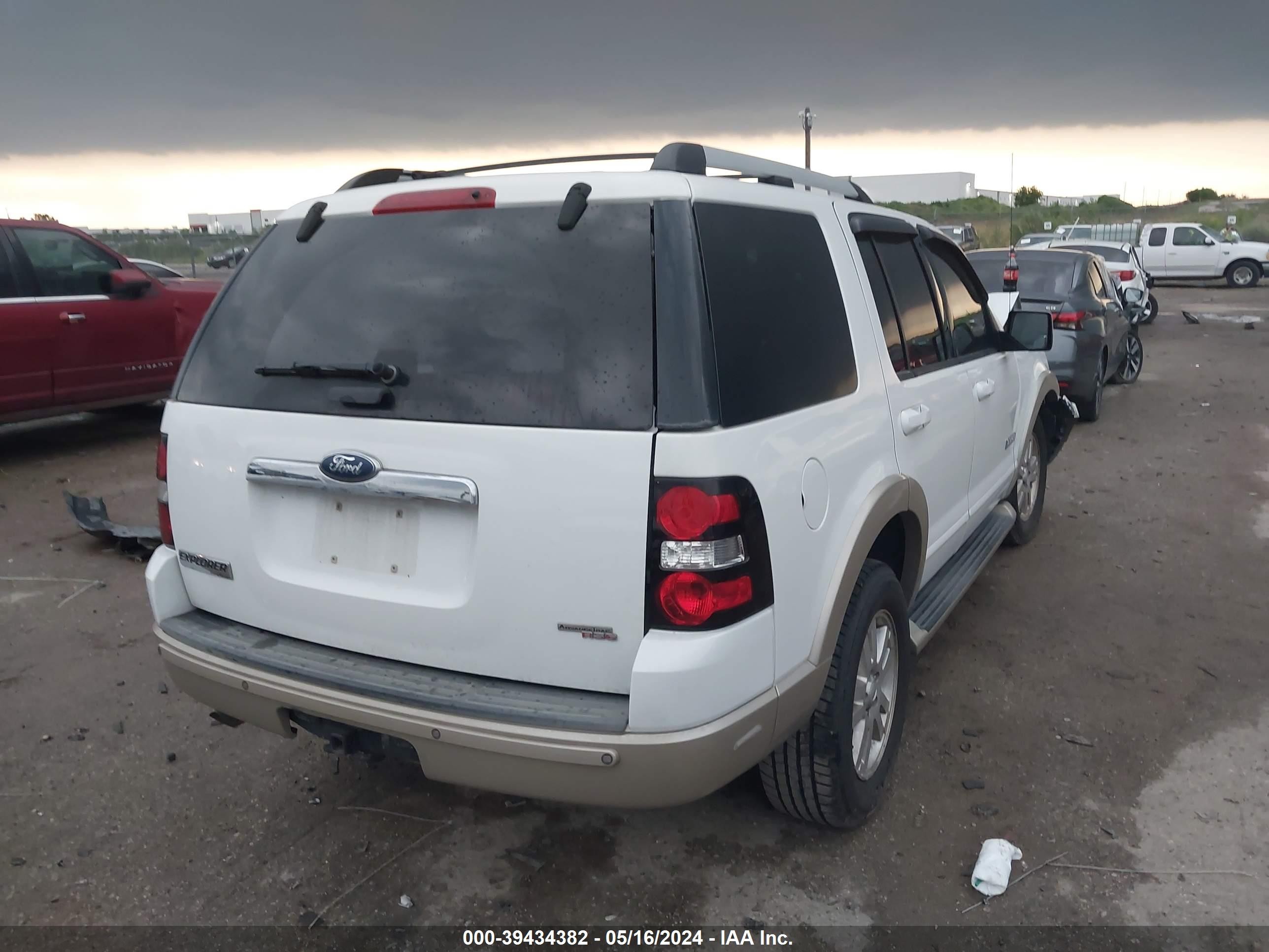 Photo 3 VIN: 1FMEU64E16UA99895 - FORD EXPLORER 