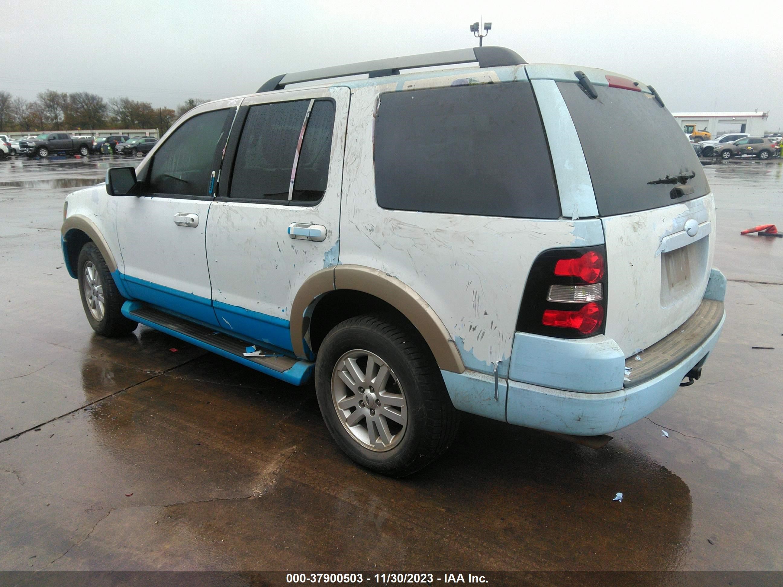 Photo 2 VIN: 1FMEU64E17UA42744 - FORD EXPLORER 