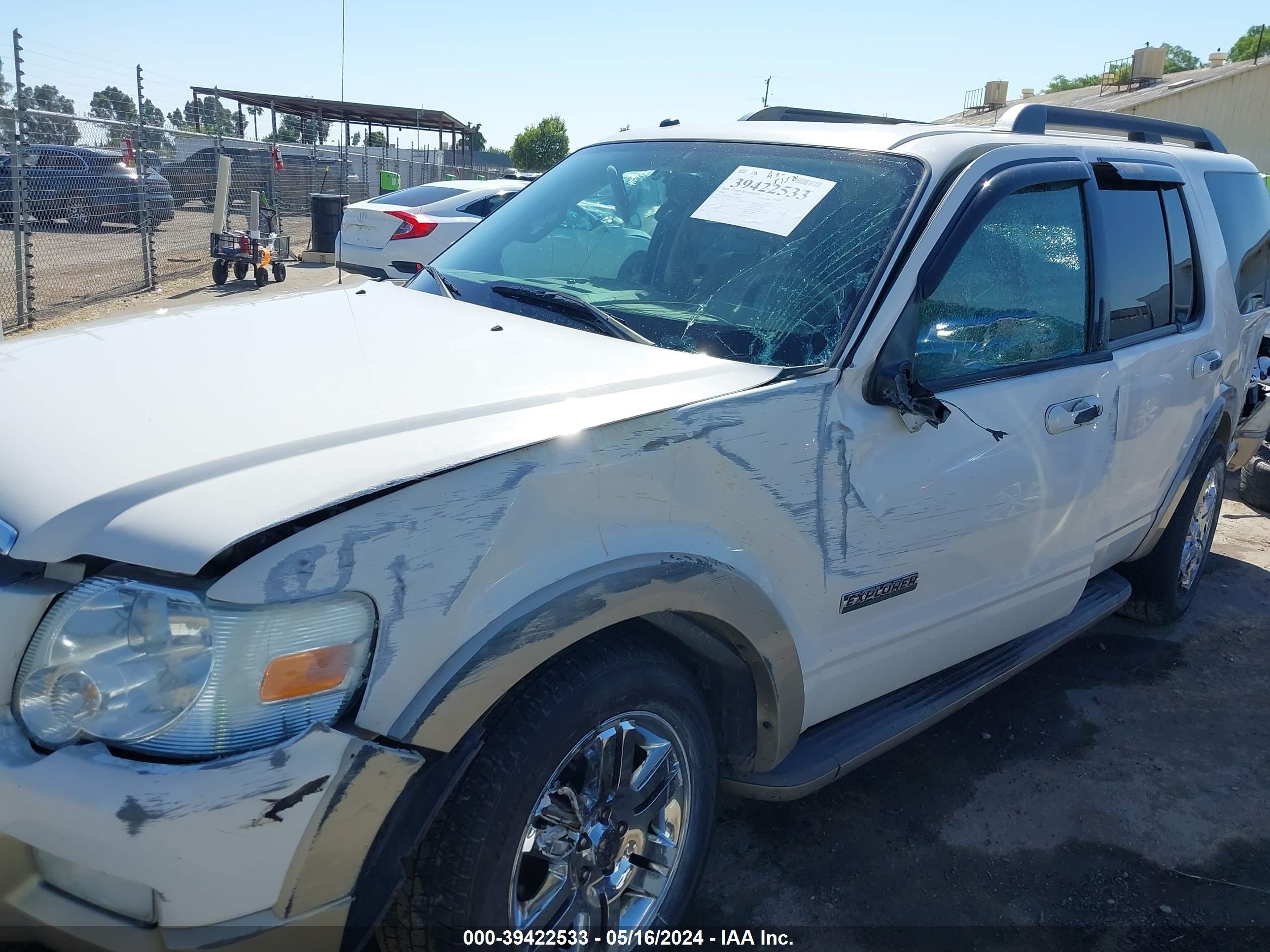 Photo 5 VIN: 1FMEU64E38UA68473 - FORD EXPLORER 