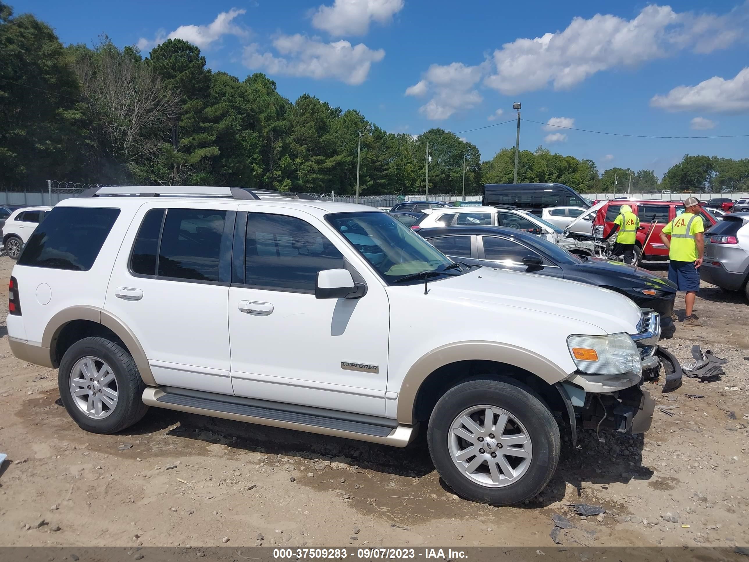 Photo 13 VIN: 1FMEU64E47UB66846 - FORD EXPLORER 