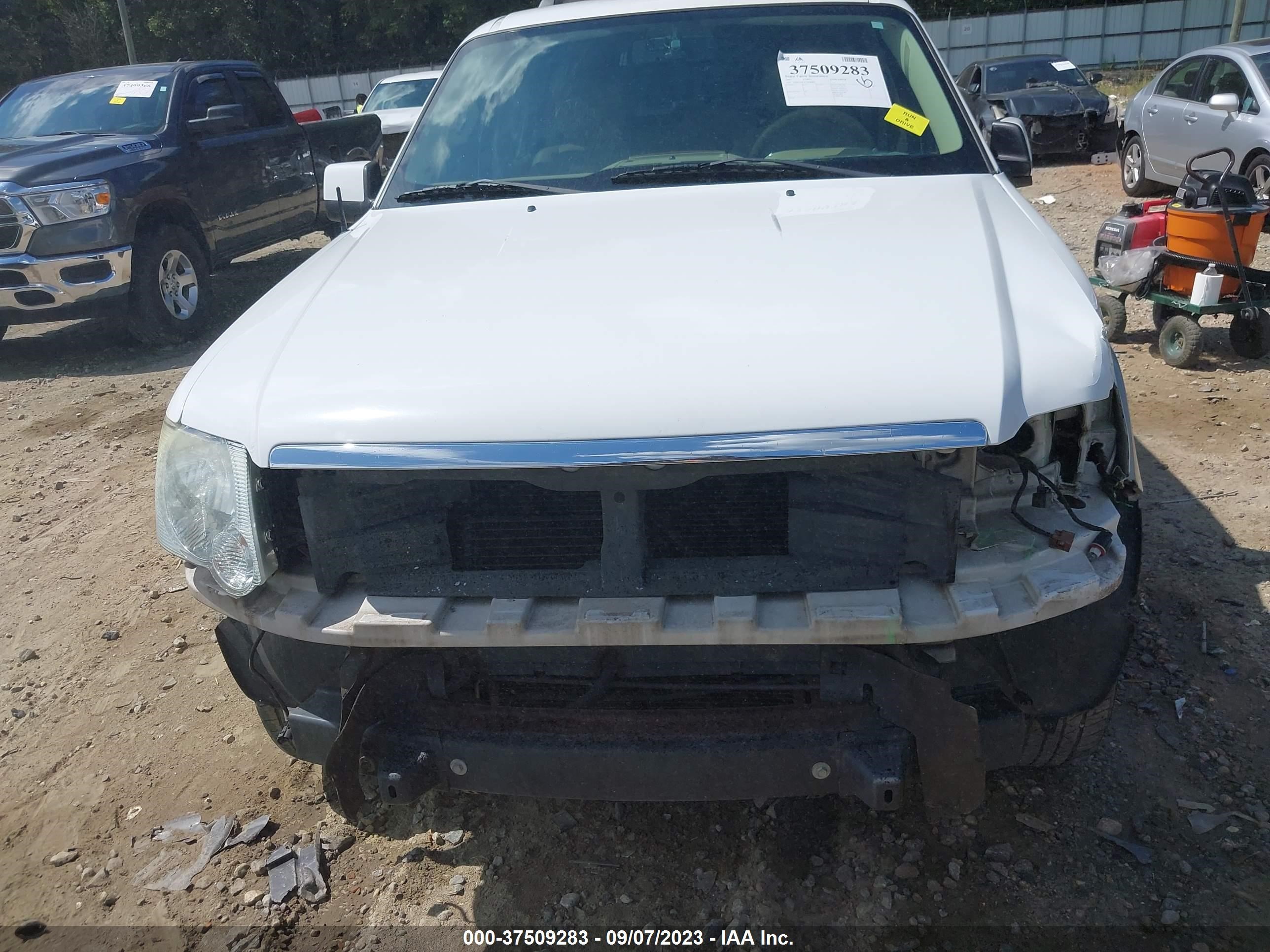 Photo 5 VIN: 1FMEU64E47UB66846 - FORD EXPLORER 