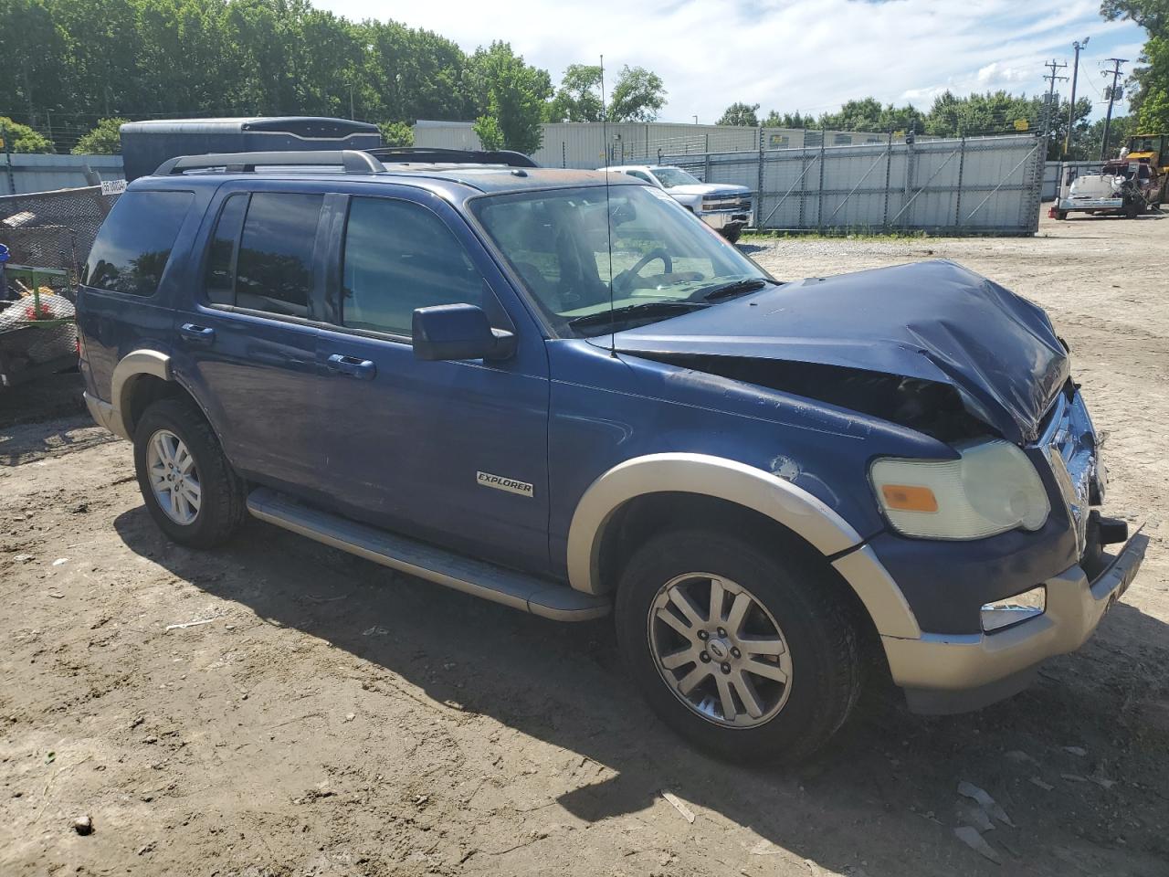 Photo 3 VIN: 1FMEU64E48UA79627 - FORD EXPLORER 