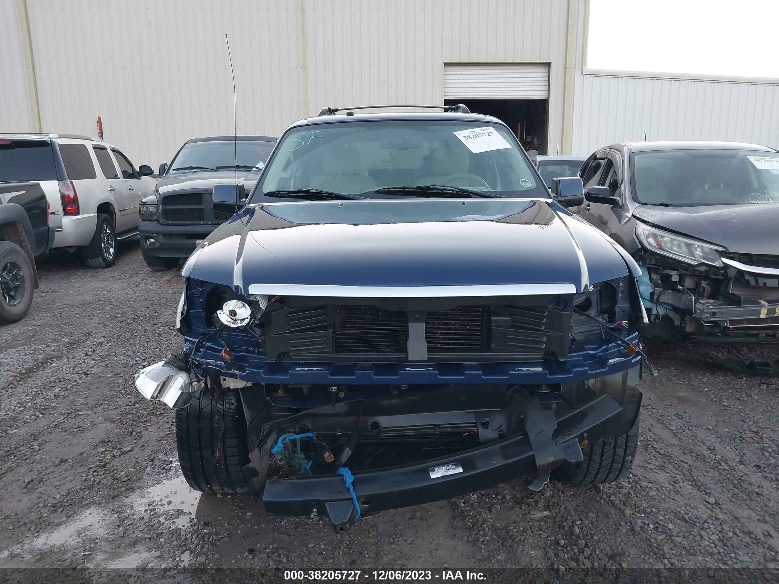 Photo 11 VIN: 1FMEU64E58UA93875 - FORD EXPLORER 