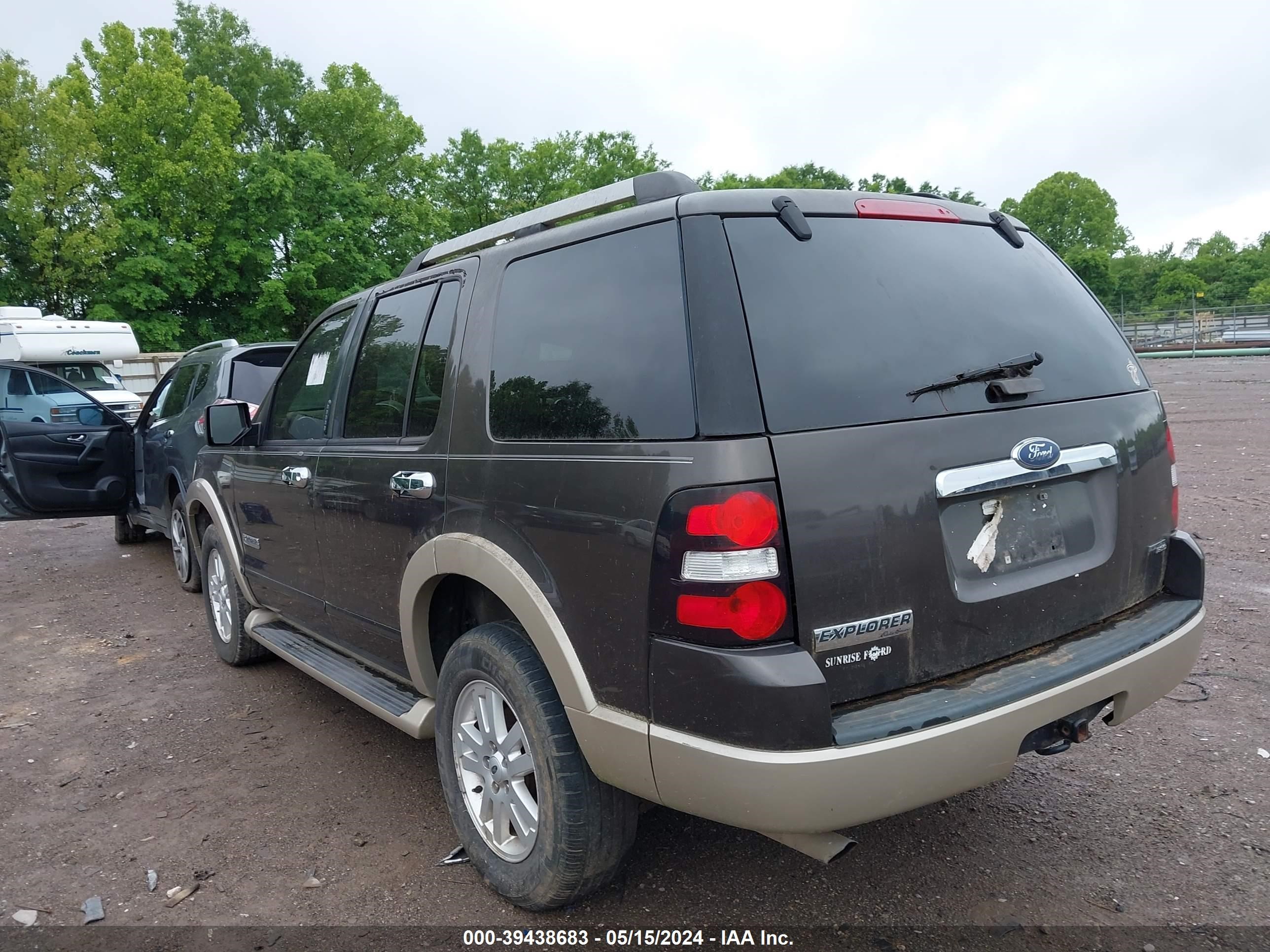 Photo 2 VIN: 1FMEU64E66UA91761 - FORD EXPLORER 