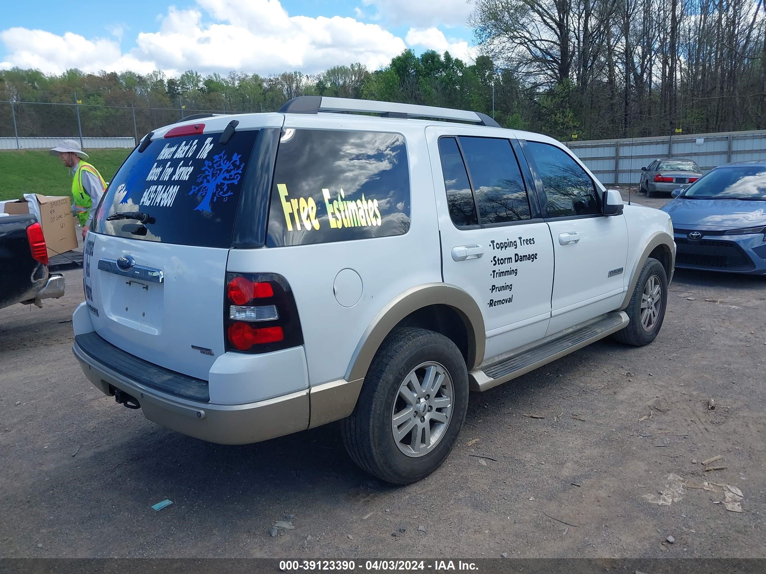 Photo 3 VIN: 1FMEU64E86ZA14604 - FORD EXPLORER 