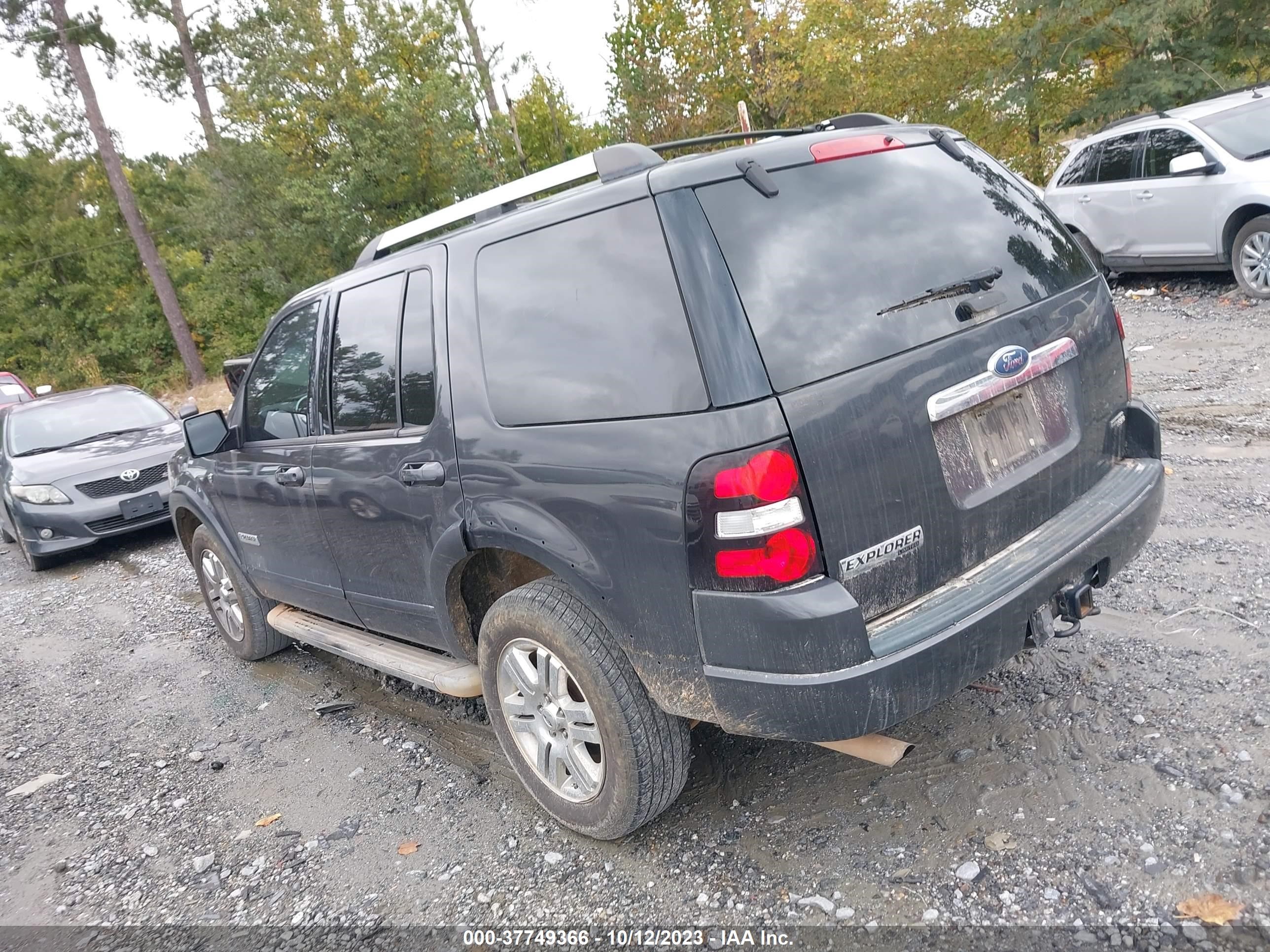 Photo 2 VIN: 1FMEU65837UA96541 - FORD EXPLORER 