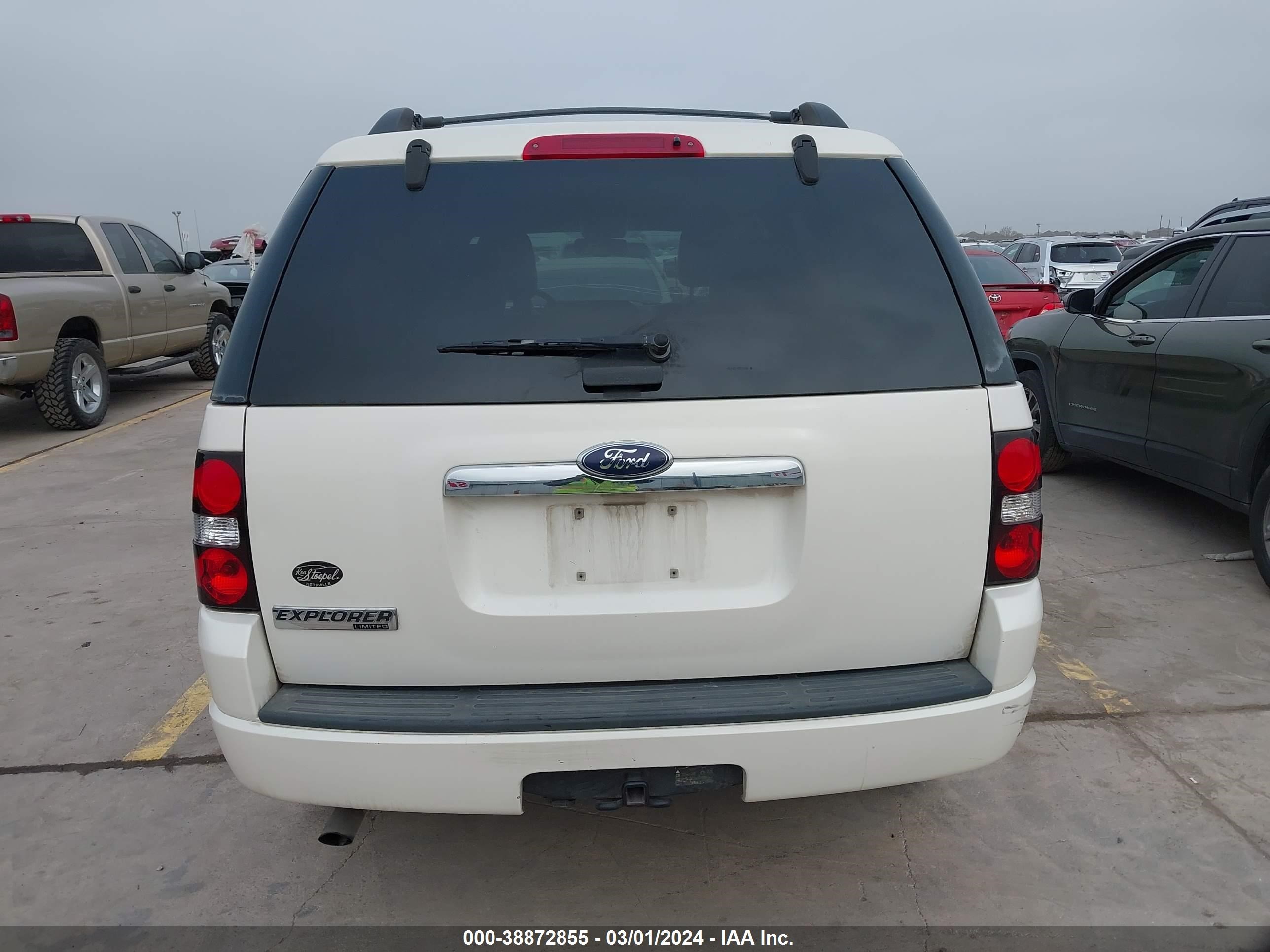 Photo 15 VIN: 1FMEU65899UA20521 - FORD EXPLORER 