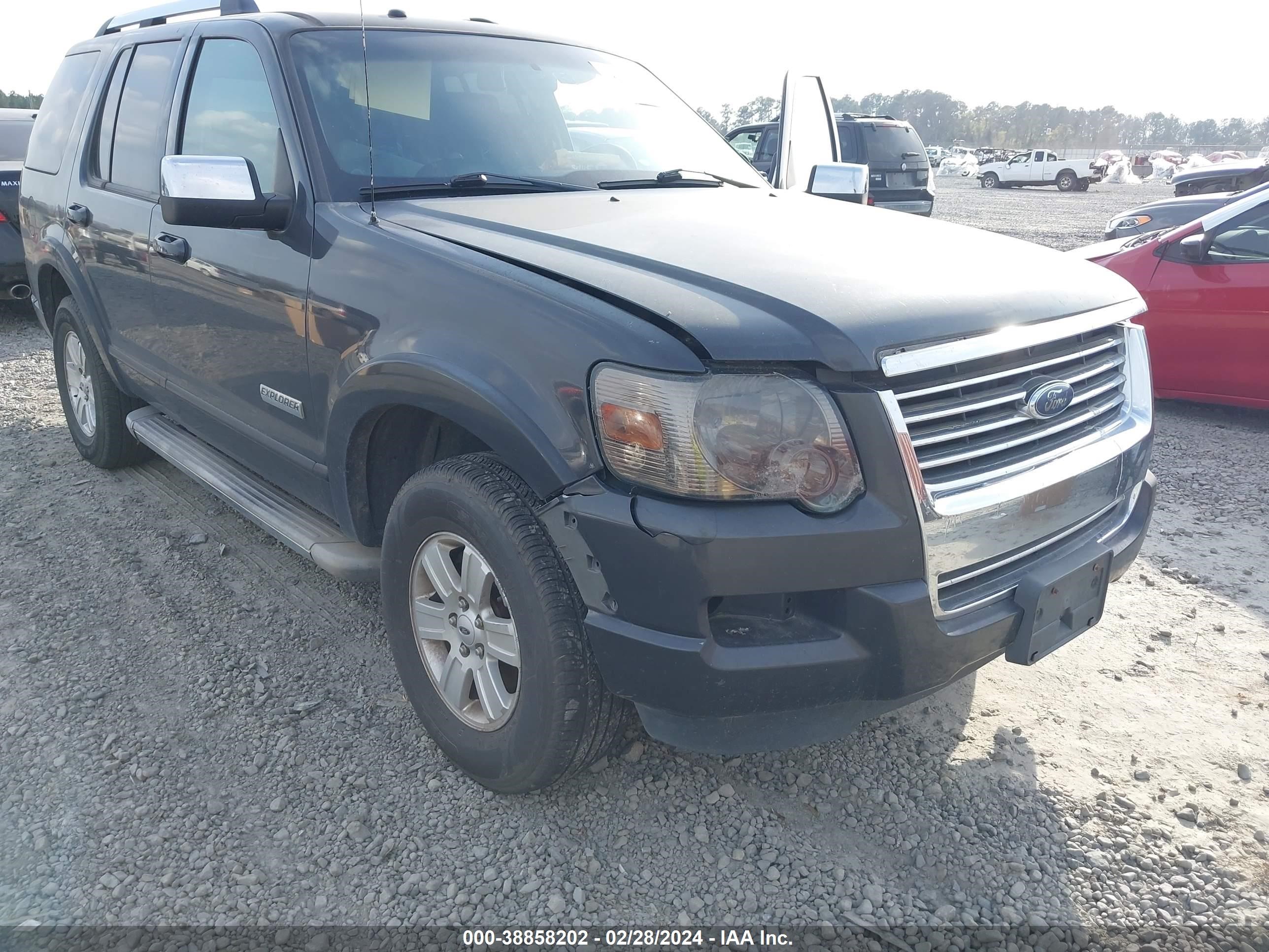 Photo 5 VIN: 1FMEU65E77UA50166 - FORD EXPLORER 