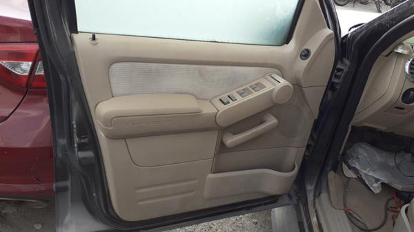 Photo 8 VIN: 1FMEU72E16UA99582 - FORD EXPLORER 