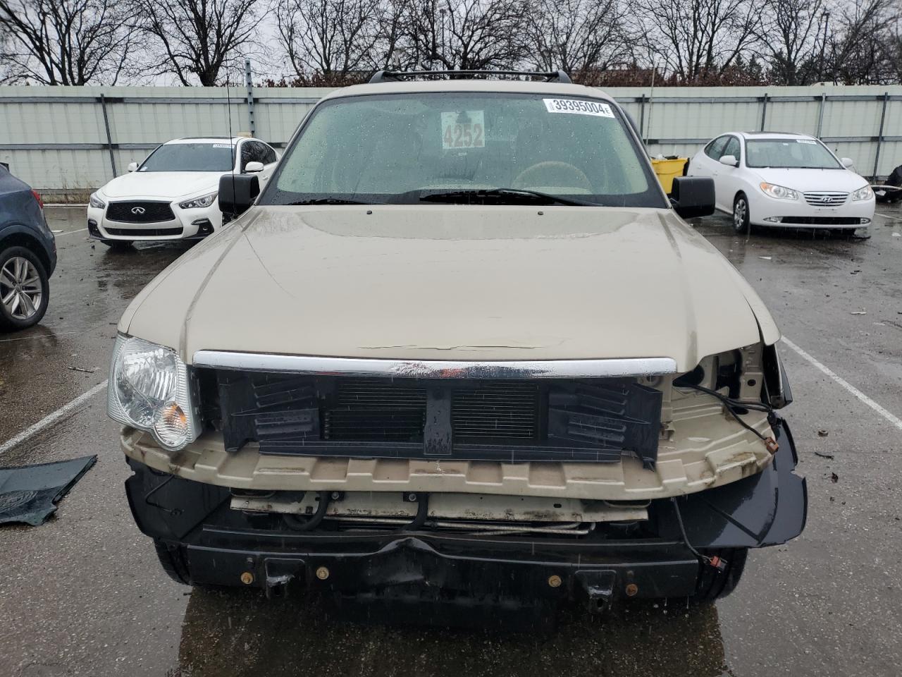 Photo 4 VIN: 1FMEU73846UA50661 - FORD EXPLORER 