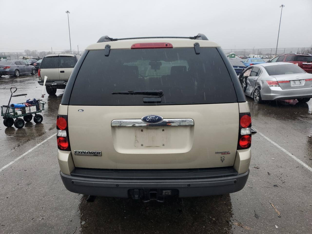 Photo 5 VIN: 1FMEU73846UA50661 - FORD EXPLORER 