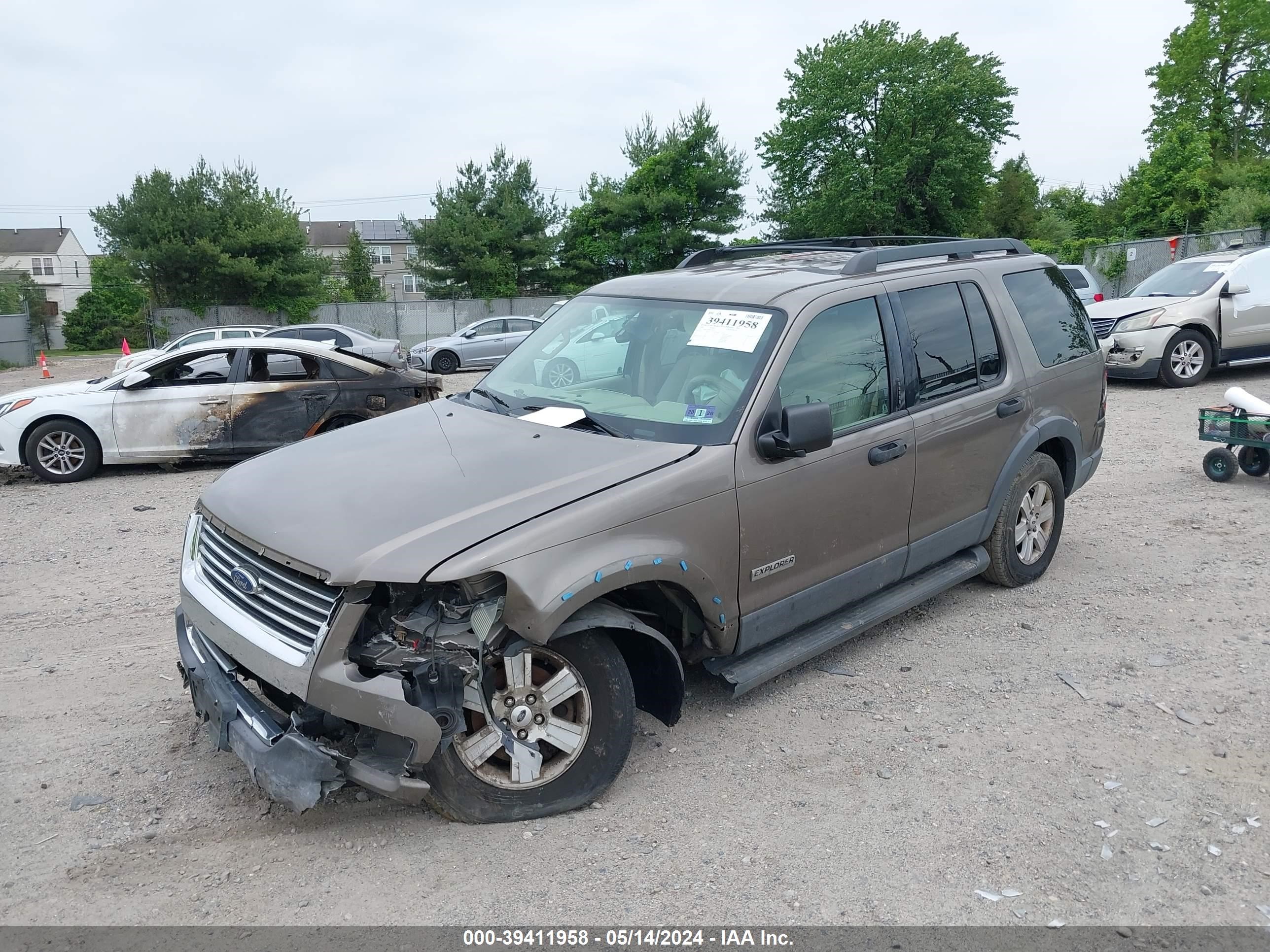 Photo 1 VIN: 1FMEU73896UA59453 - FORD EXPLORER 