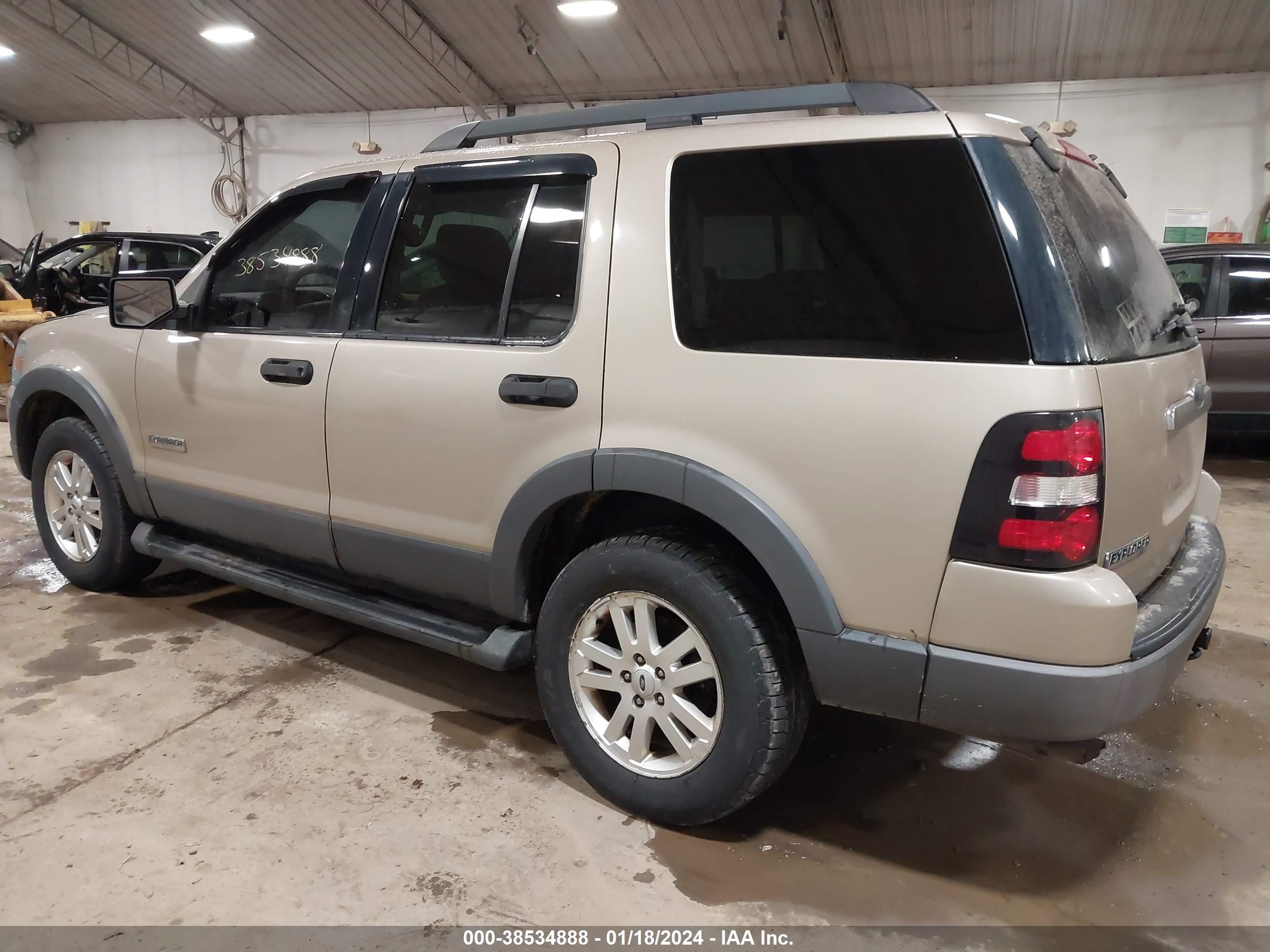 Photo 2 VIN: 1FMEU73E06UB38175 - FORD EXPLORER 