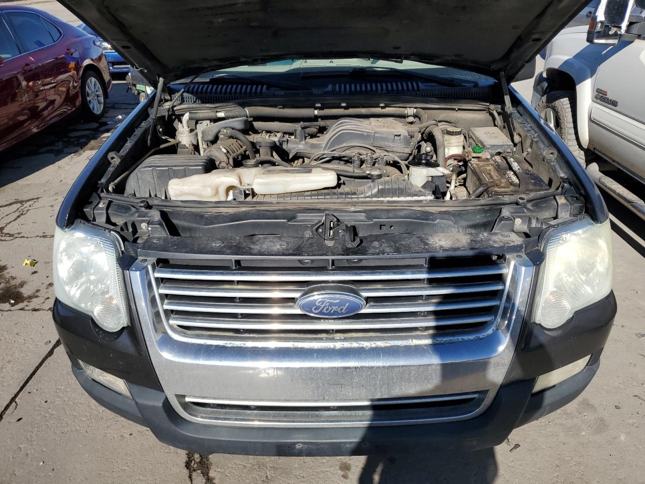 Photo 11 VIN: 1FMEU73E07UA34139 - FORD EXPLORER 