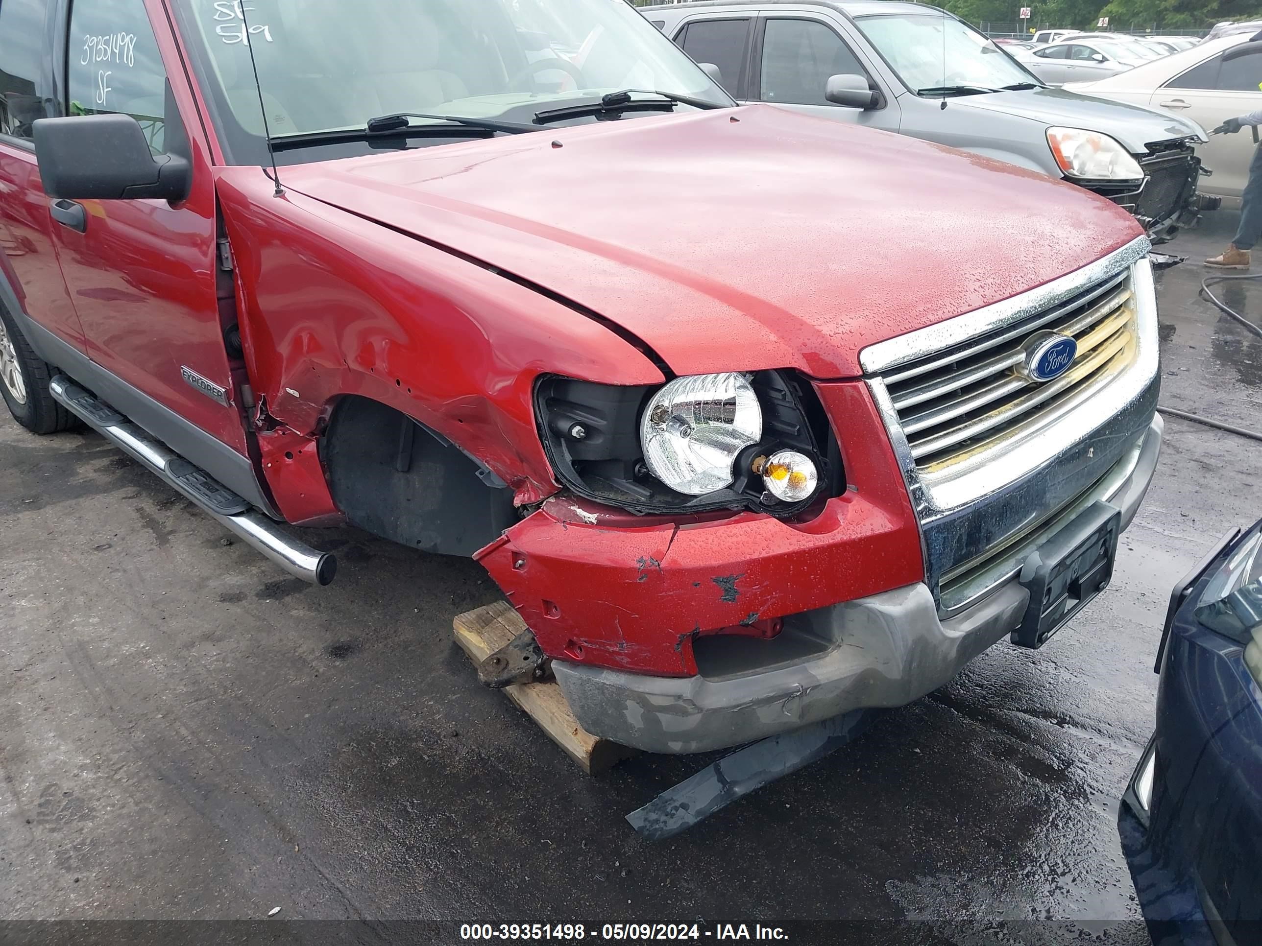 Photo 5 VIN: 1FMEU73E16UA02802 - FORD EXPLORER 