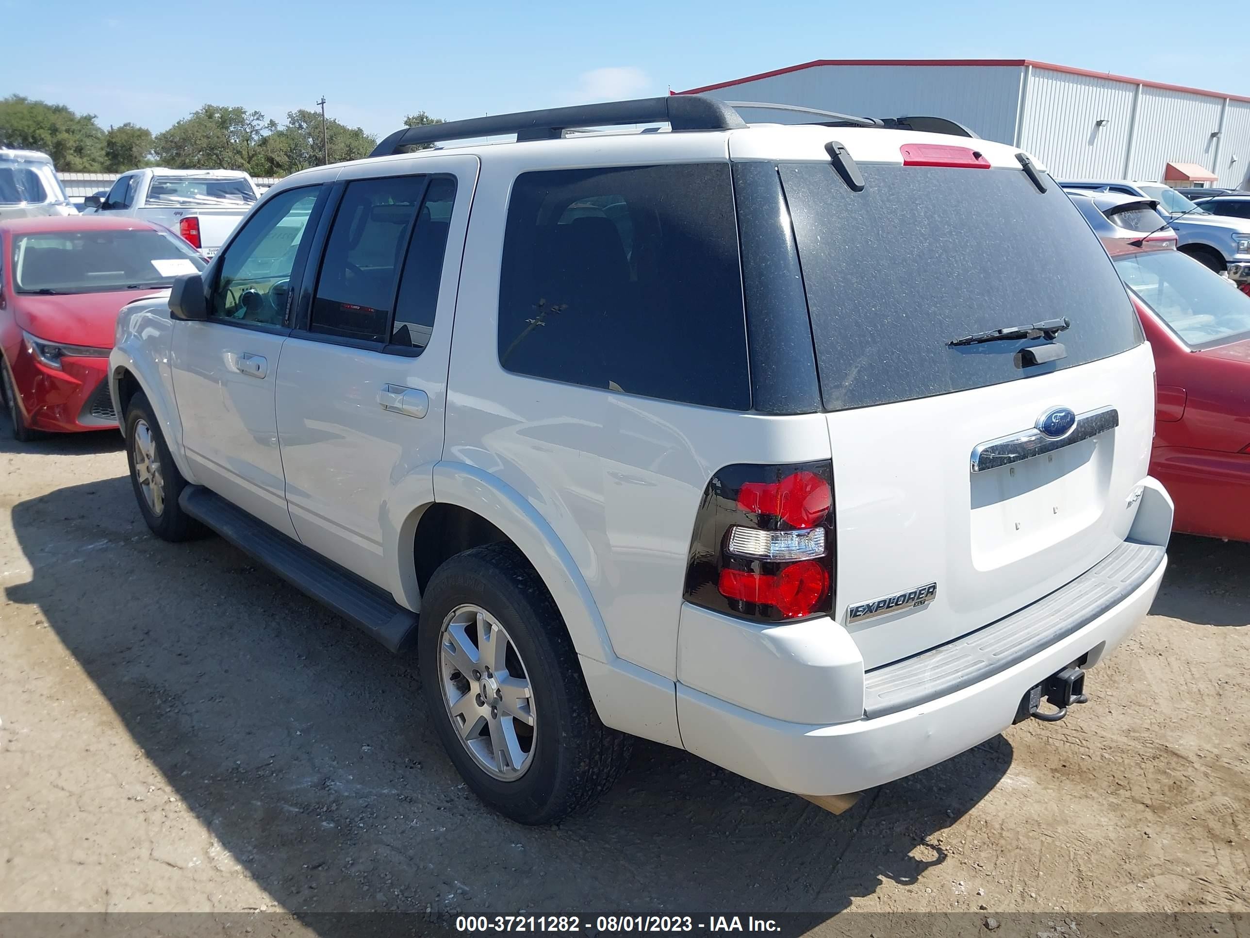 Photo 2 VIN: 1FMEU73E19UA25856 - FORD EXPLORER 