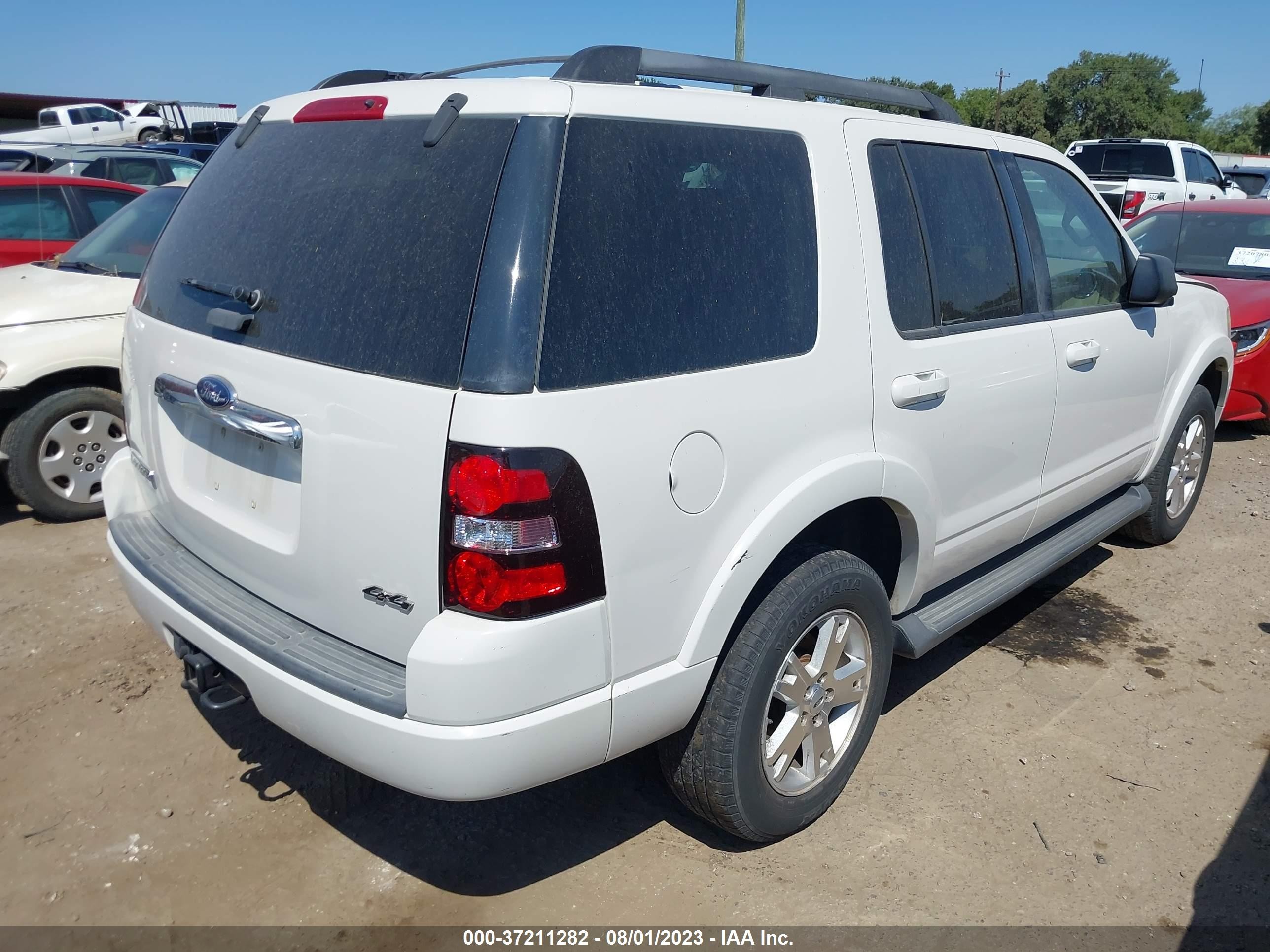 Photo 3 VIN: 1FMEU73E19UA25856 - FORD EXPLORER 