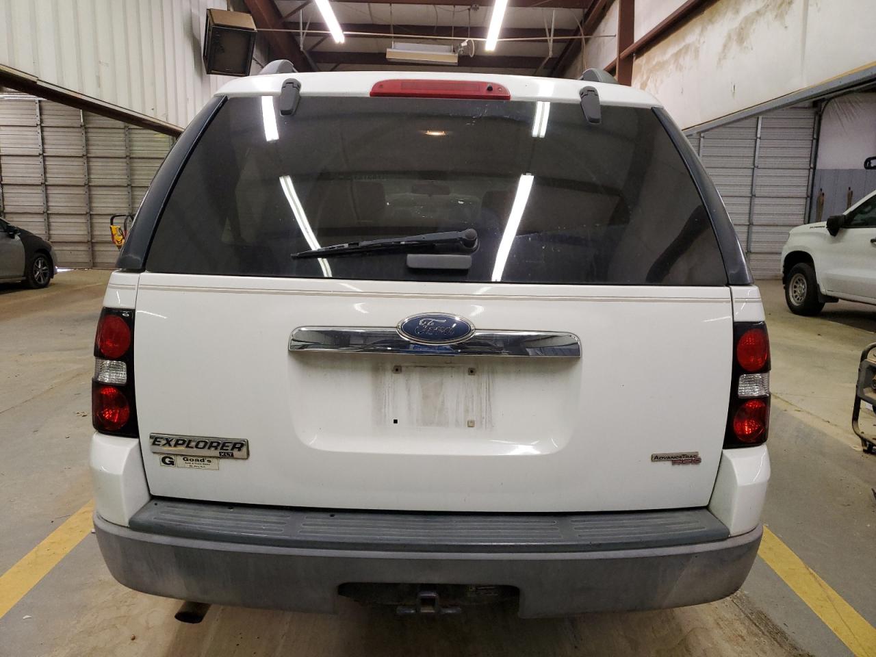 Photo 5 VIN: 1FMEU73E26UA89660 - FORD EXPLORER 