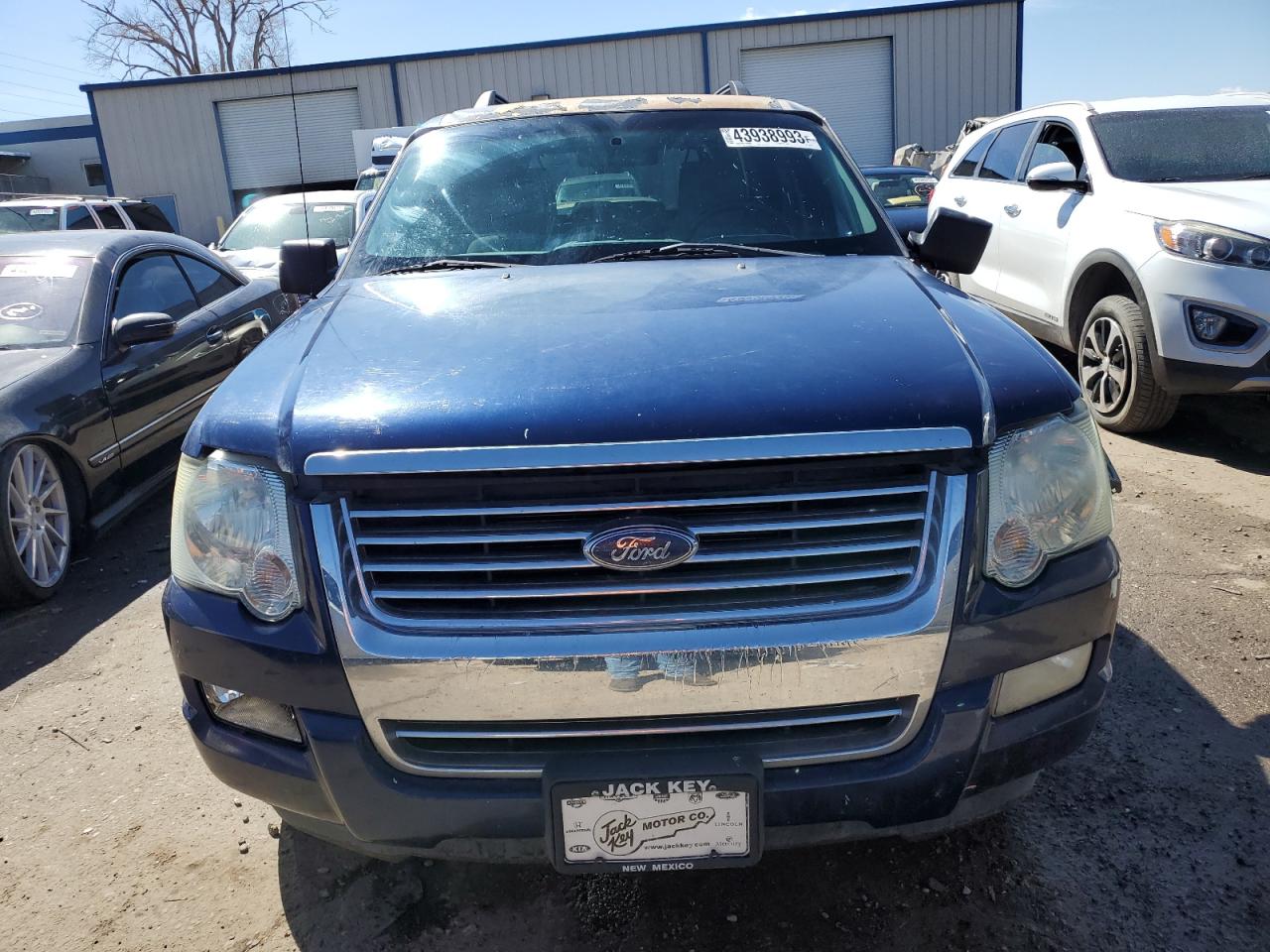 Photo 4 VIN: 1FMEU73E38UA61563 - FORD EXPLORER 