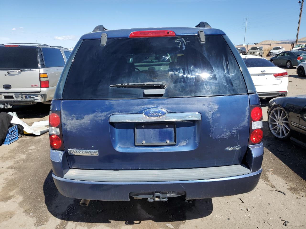 Photo 5 VIN: 1FMEU73E38UA61563 - FORD EXPLORER 