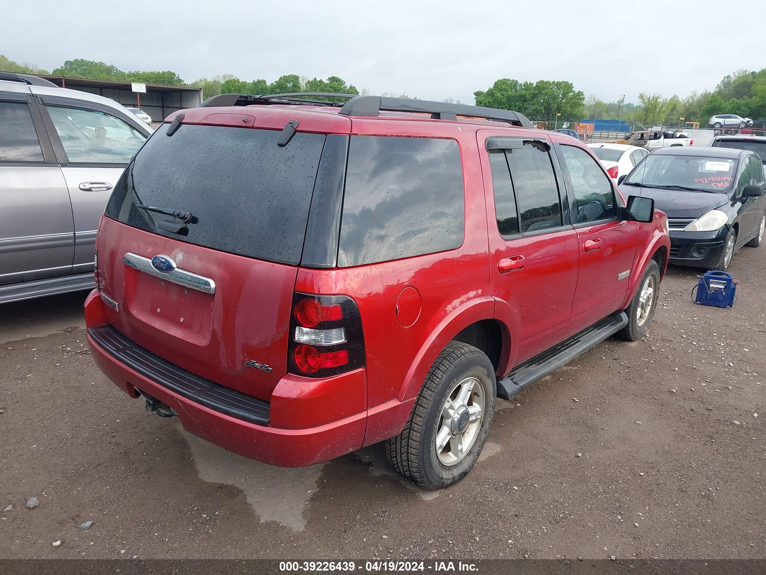 Photo 3 VIN: 1FMEU73E38UA81327 - FORD EXPLORER 