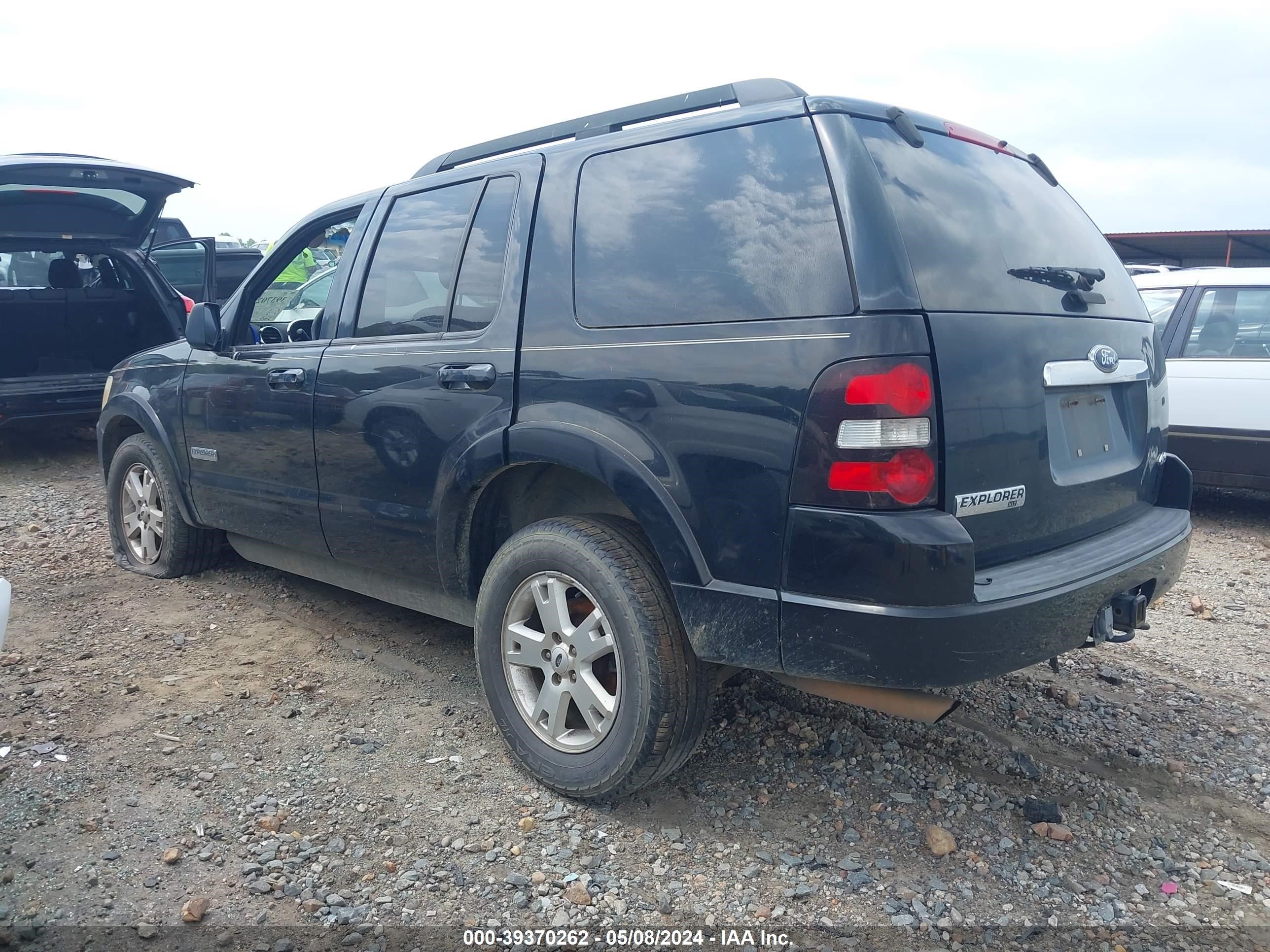 Photo 2 VIN: 1FMEU73E48UA38387 - FORD EXPLORER 