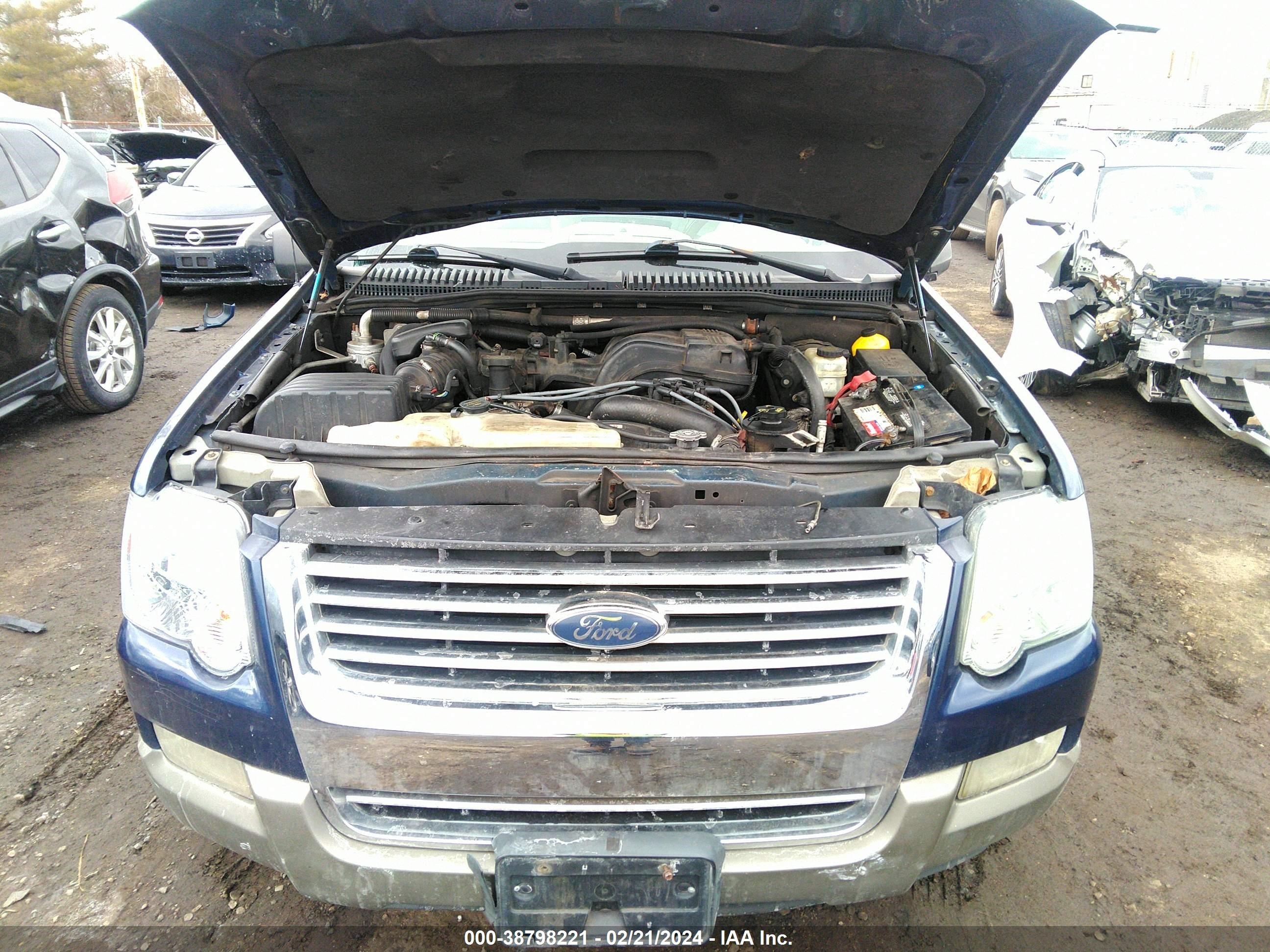 Photo 9 VIN: 1FMEU73E56UB63556 - FORD EXPLORER 