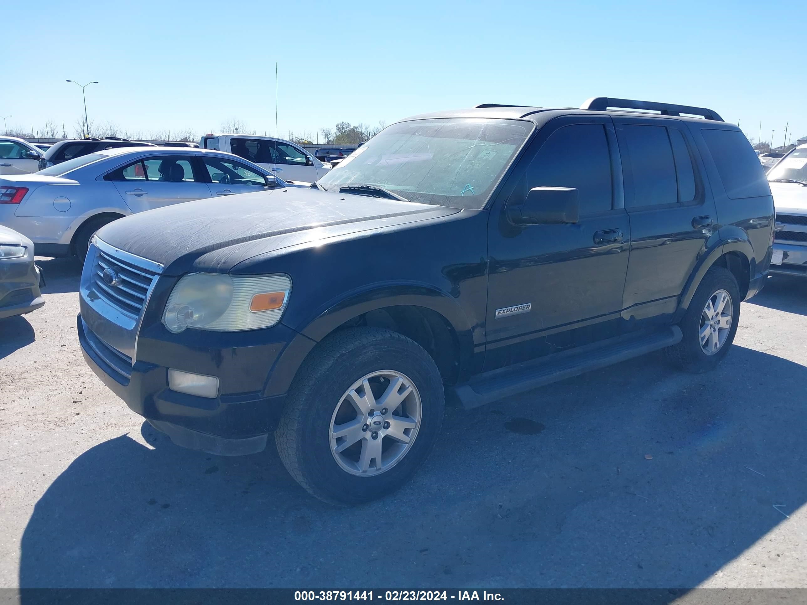 Photo 1 VIN: 1FMEU73E58UB12223 - FORD EXPLORER 