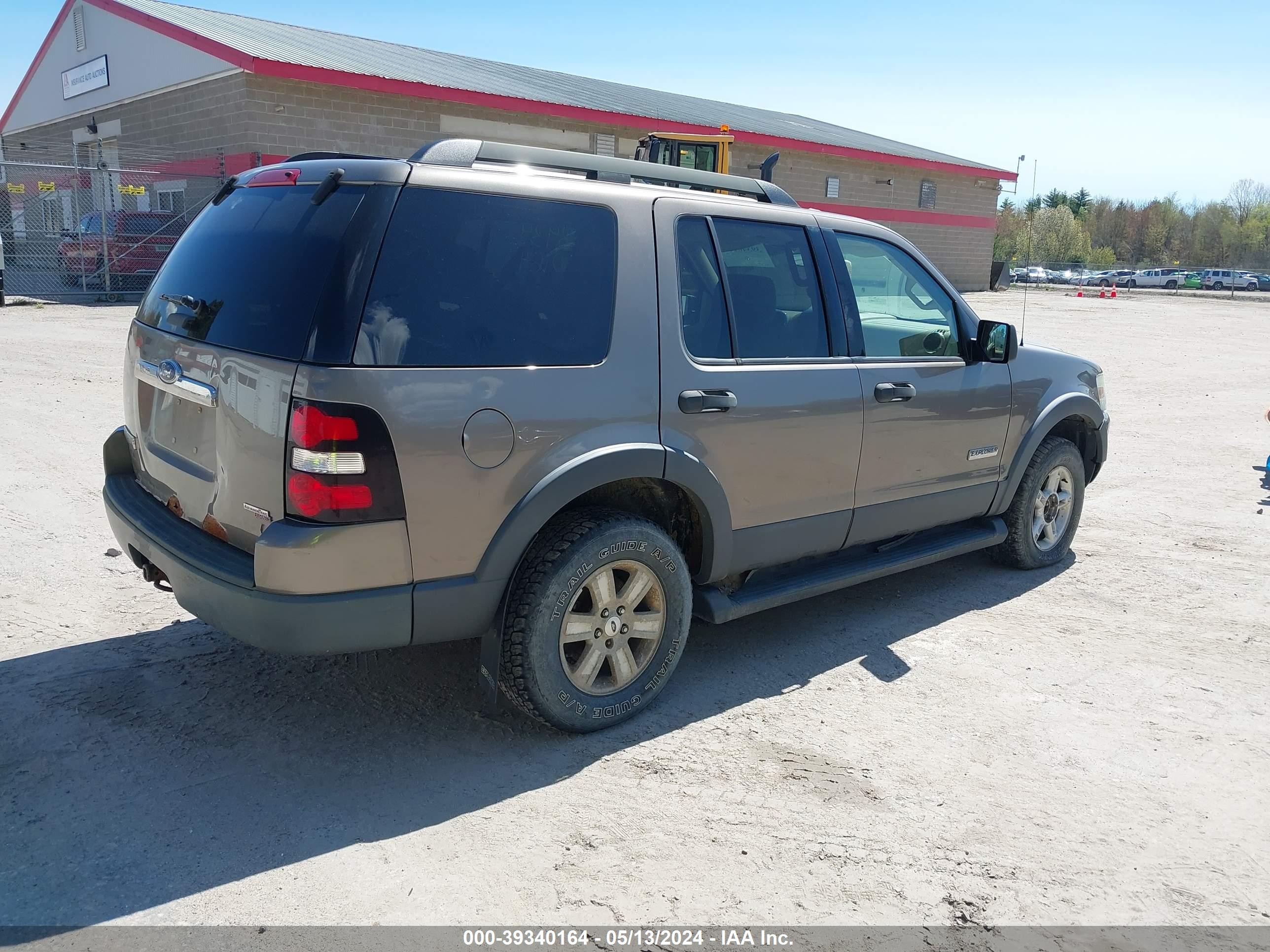 Photo 3 VIN: 1FMEU73E66UB01955 - FORD EXPLORER 