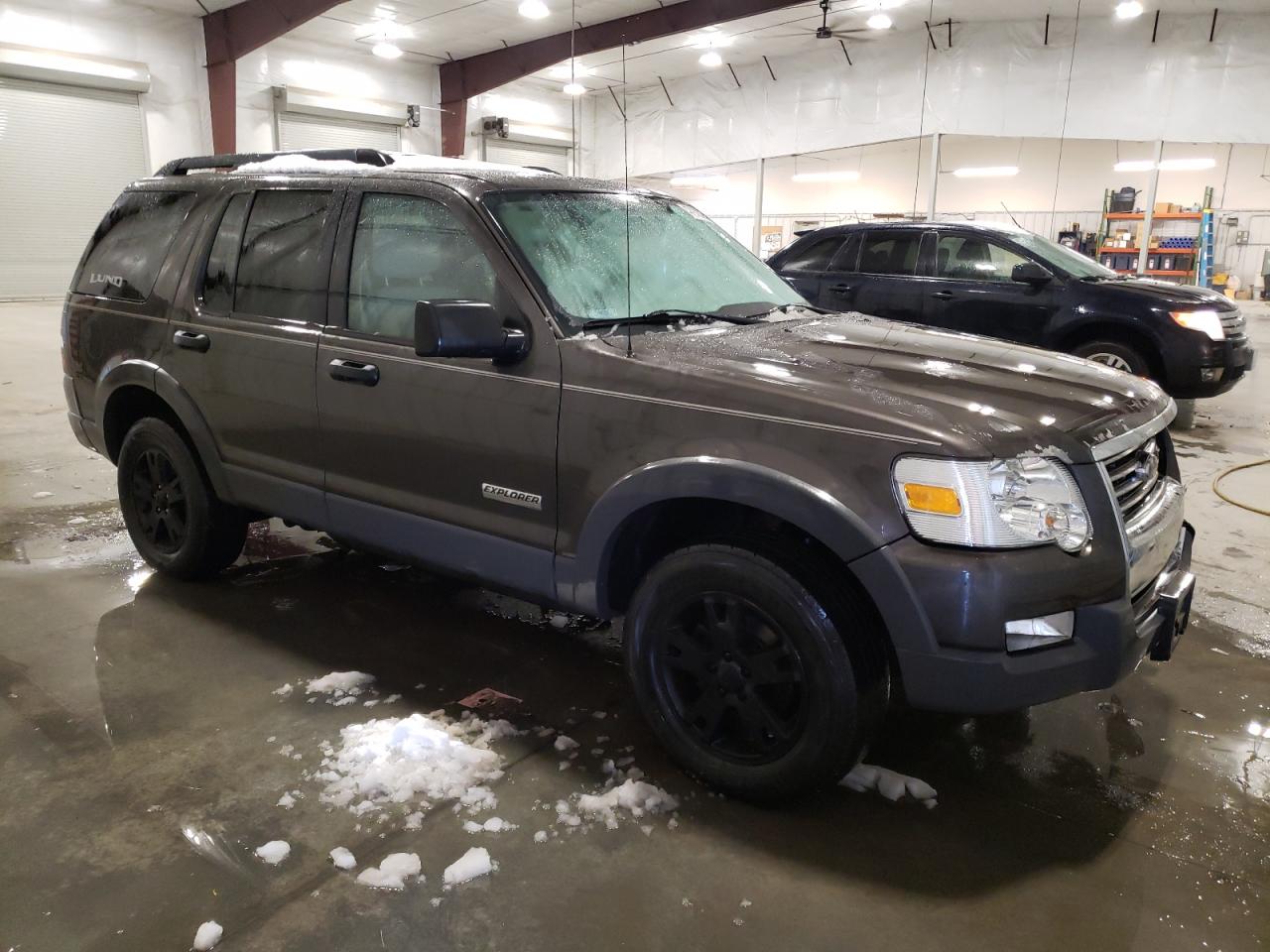 Photo 3 VIN: 1FMEU73E66ZA16018 - FORD EXPLORER 