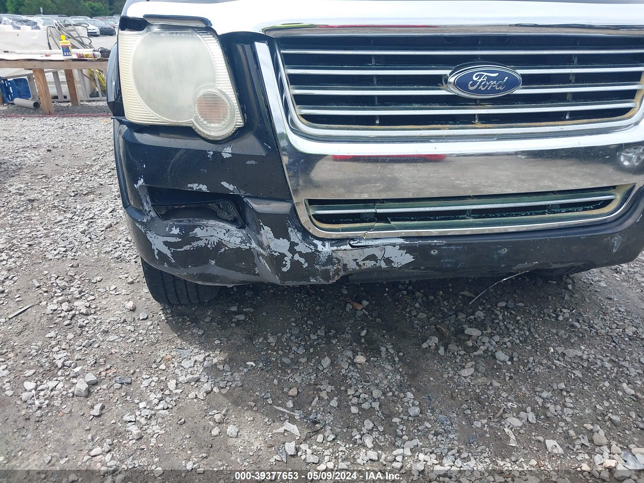 Photo 5 VIN: 1FMEU73E67UB85924 - FORD EXPLORER 