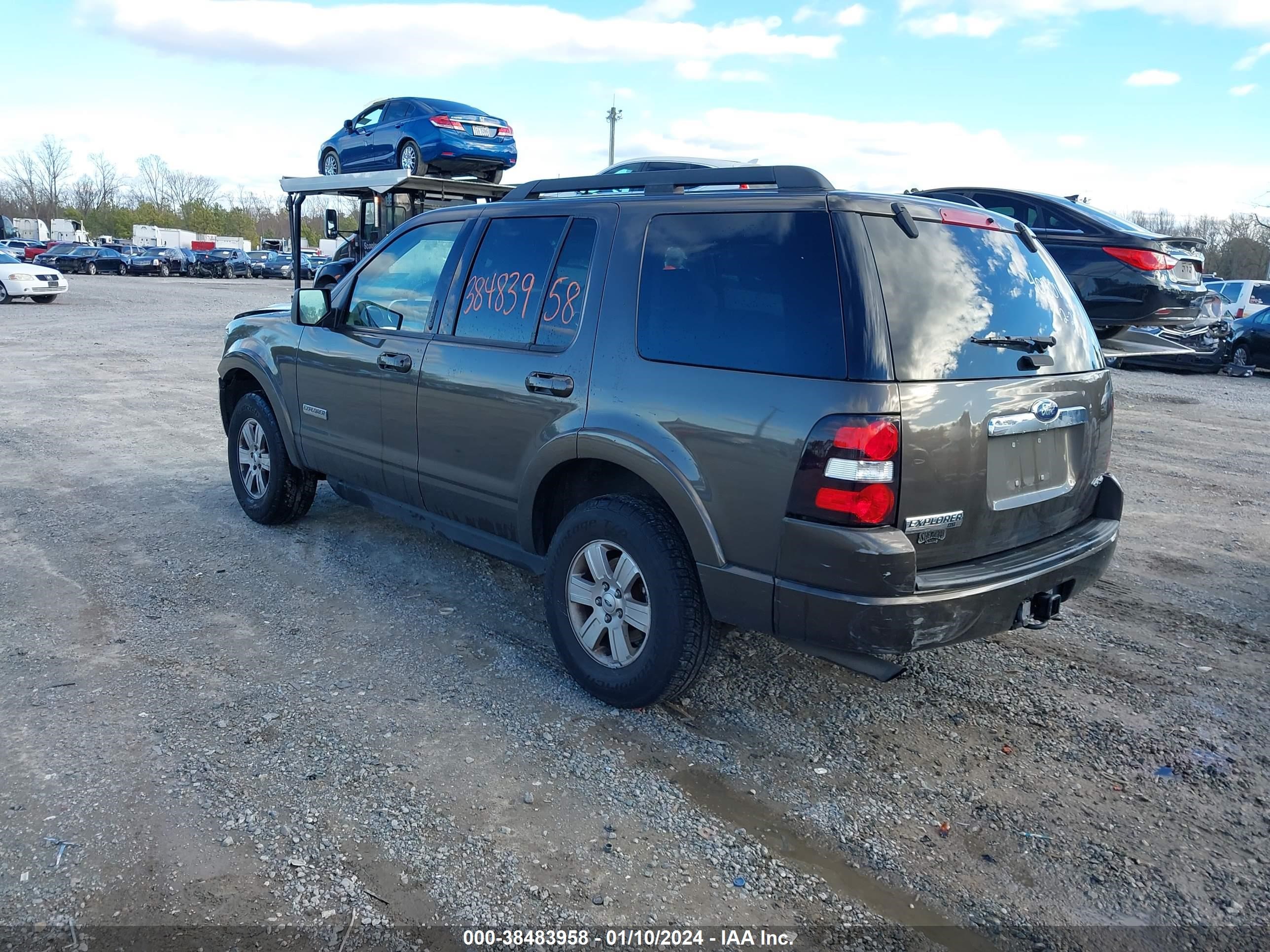 Photo 2 VIN: 1FMEU73E68UA47012 - FORD EXPLORER 