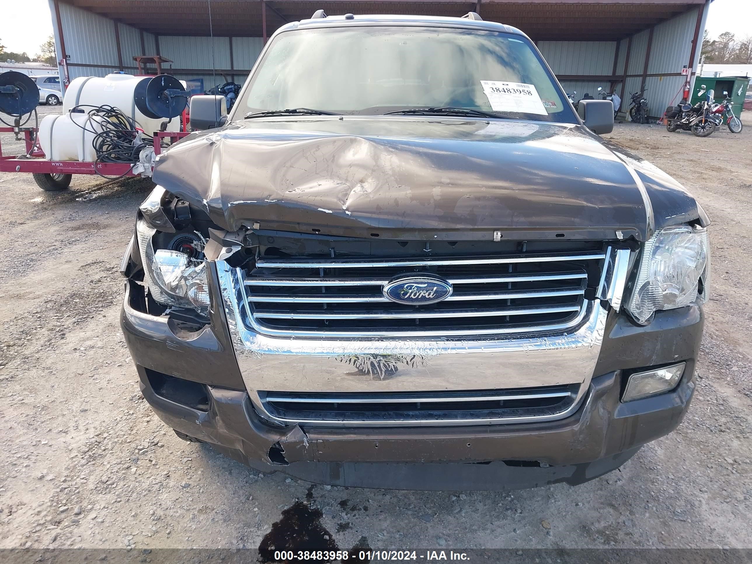 Photo 5 VIN: 1FMEU73E68UA47012 - FORD EXPLORER 