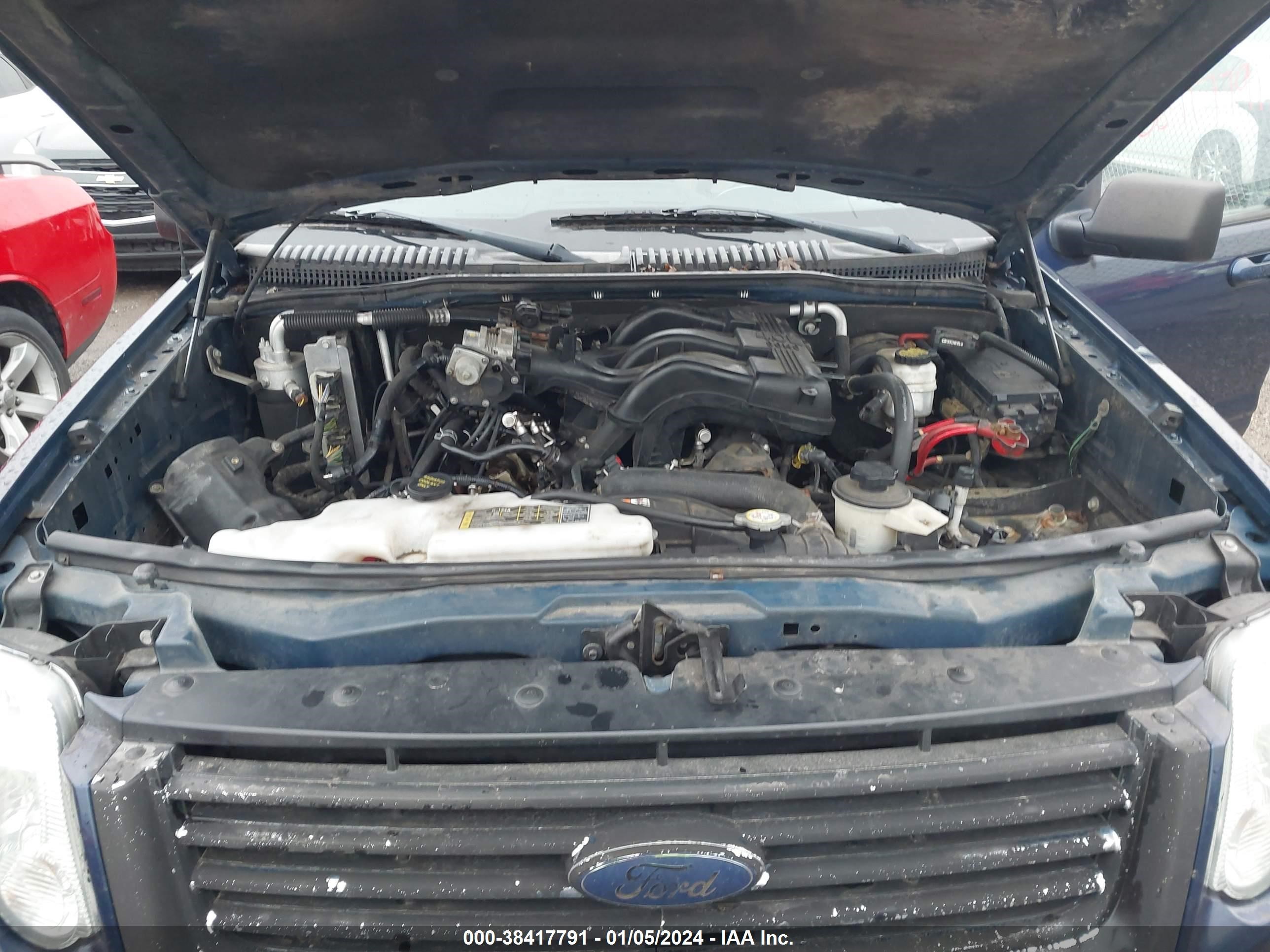 Photo 9 VIN: 1FMEU73E68UB05961 - FORD EXPLORER 