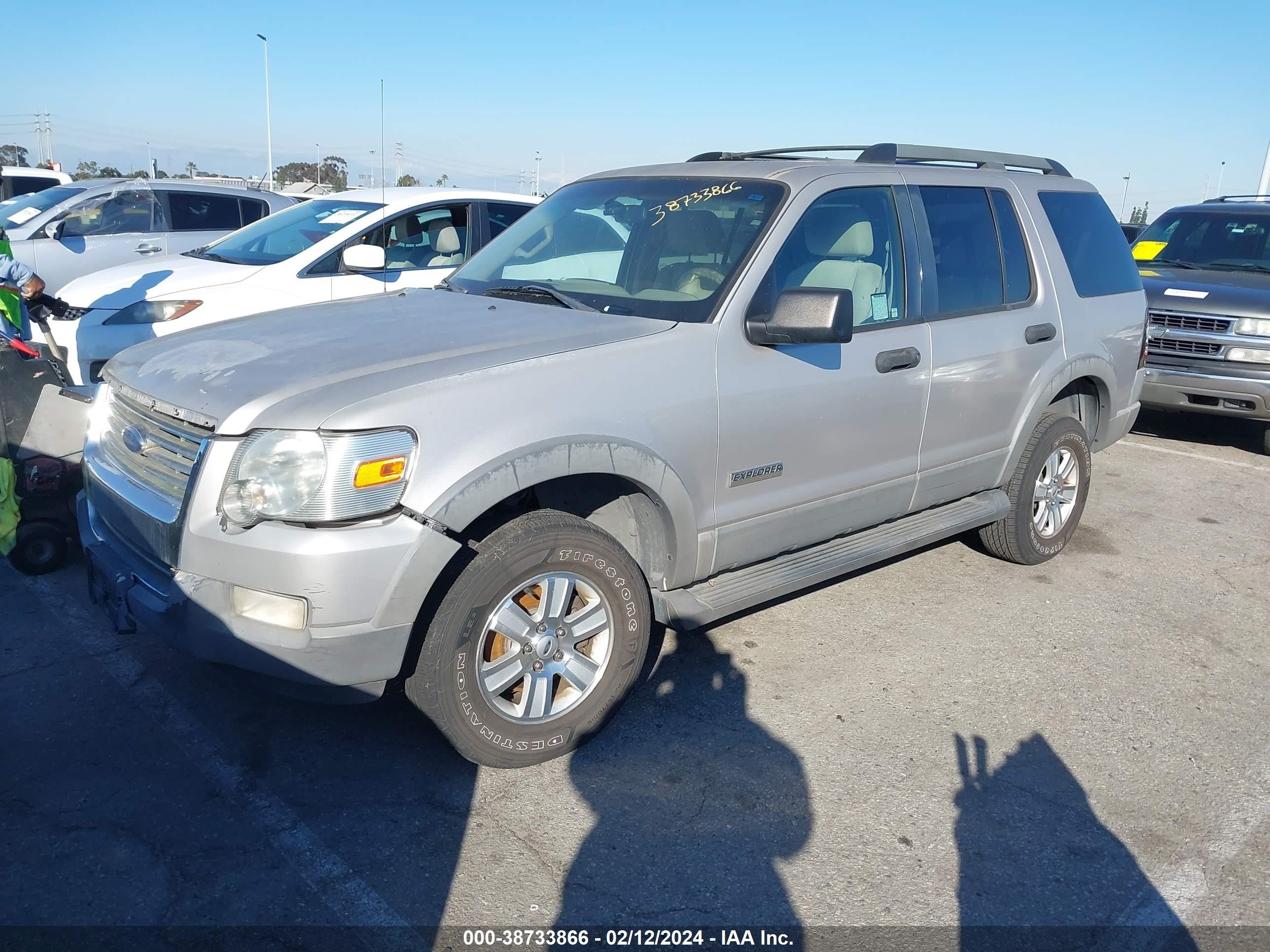 Photo 1 VIN: 1FMEU73E86UB35461 - FORD EXPLORER 