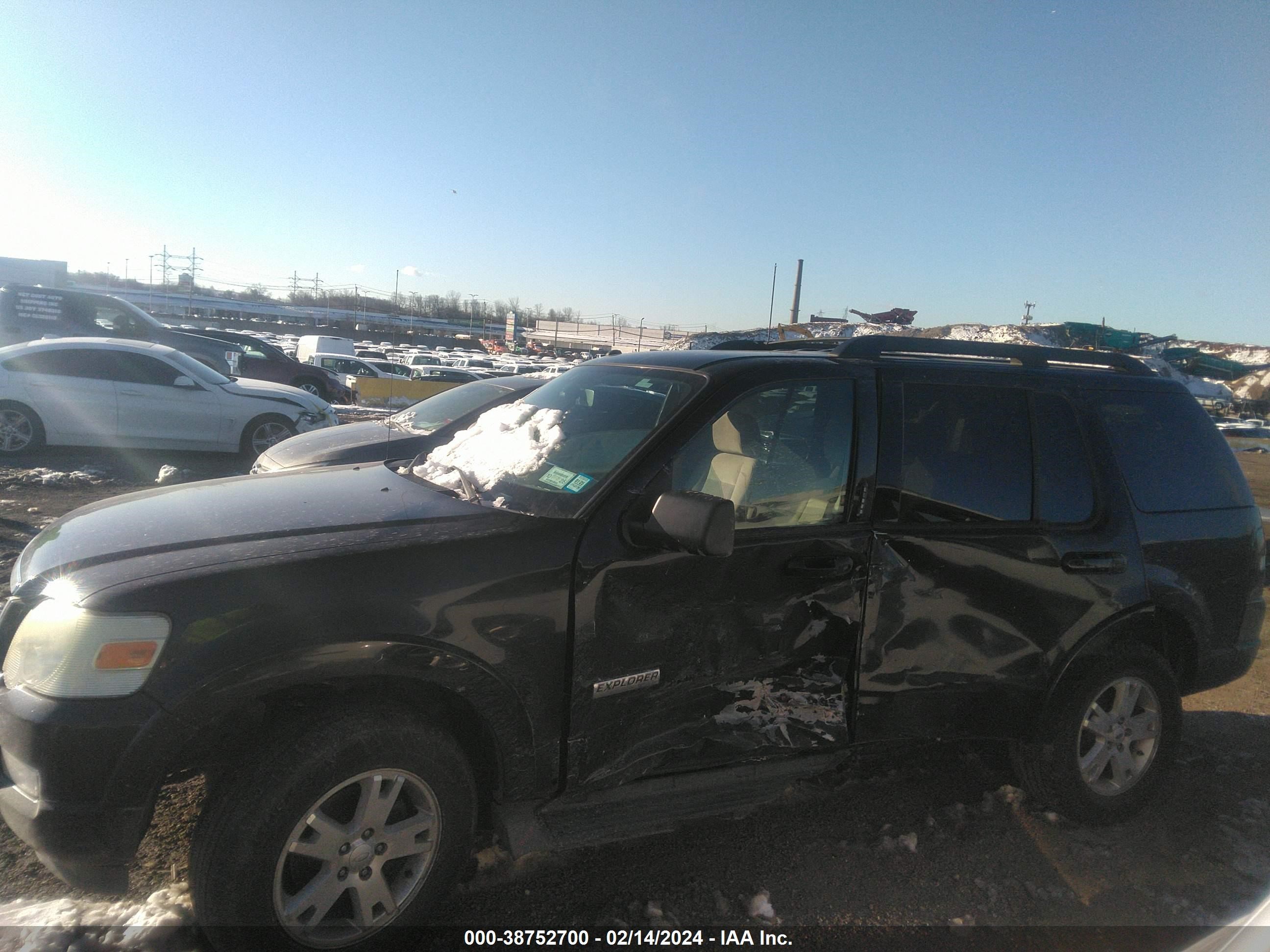 Photo 12 VIN: 1FMEU73E87UA99983 - FORD EXPLORER 