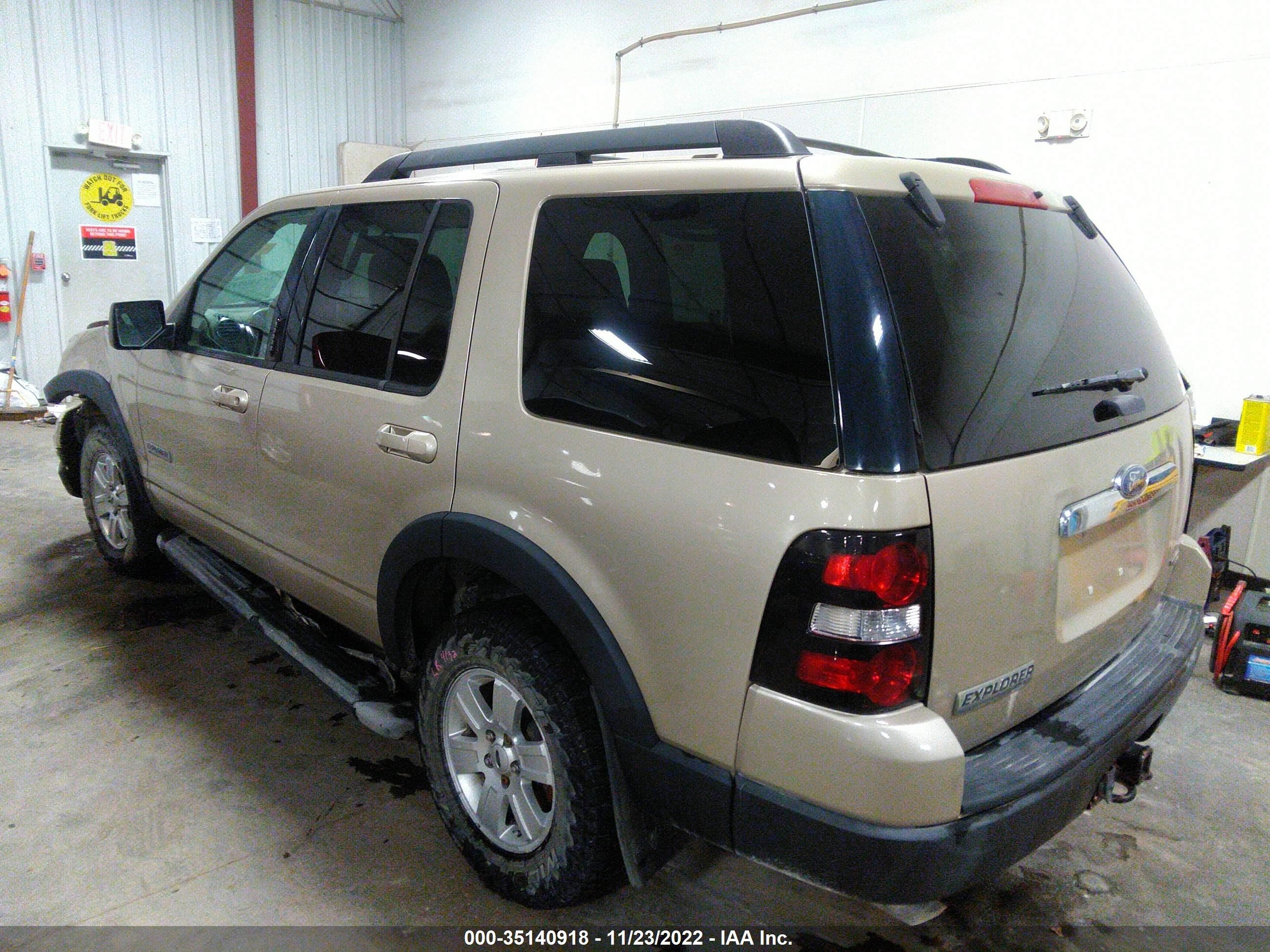 Photo 2 VIN: 1FMEU73E87UB16748 - FORD EXPLORER 