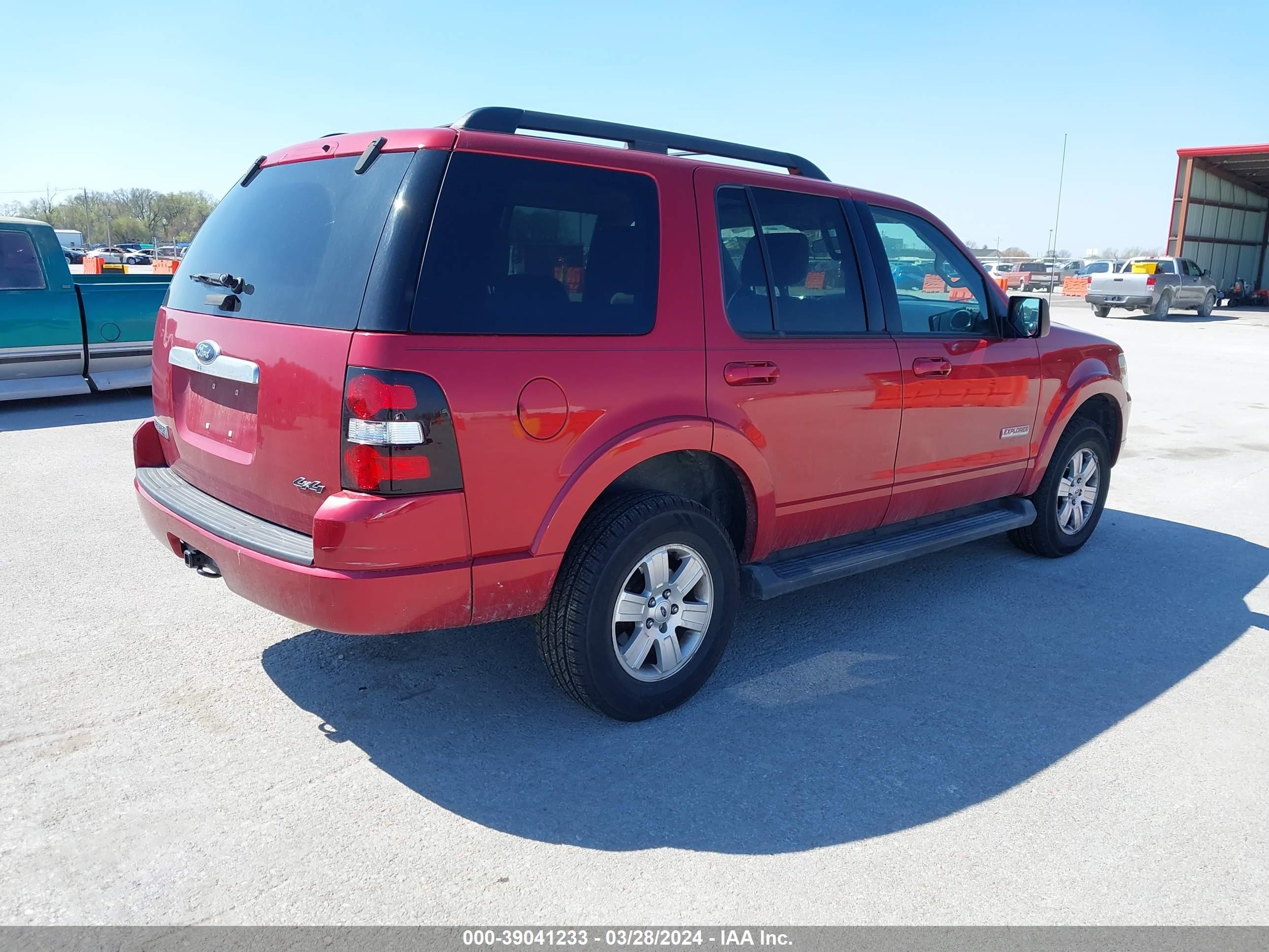 Photo 3 VIN: 1FMEU73E98UA33301 - FORD EXPLORER 